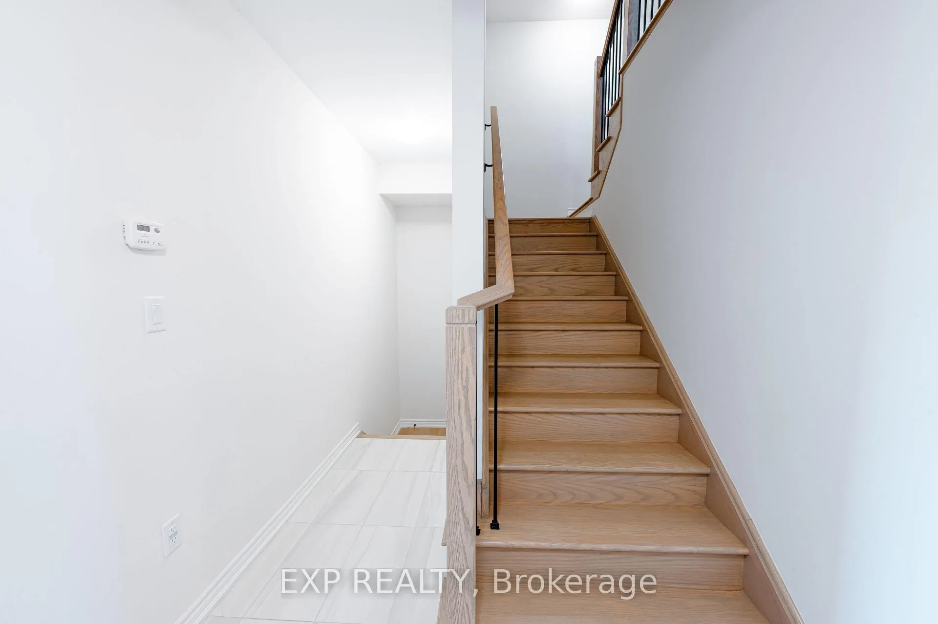 Photo 18 of 28 Vestry Way, Brampton, Goreway Drive Corridor — HOMEH