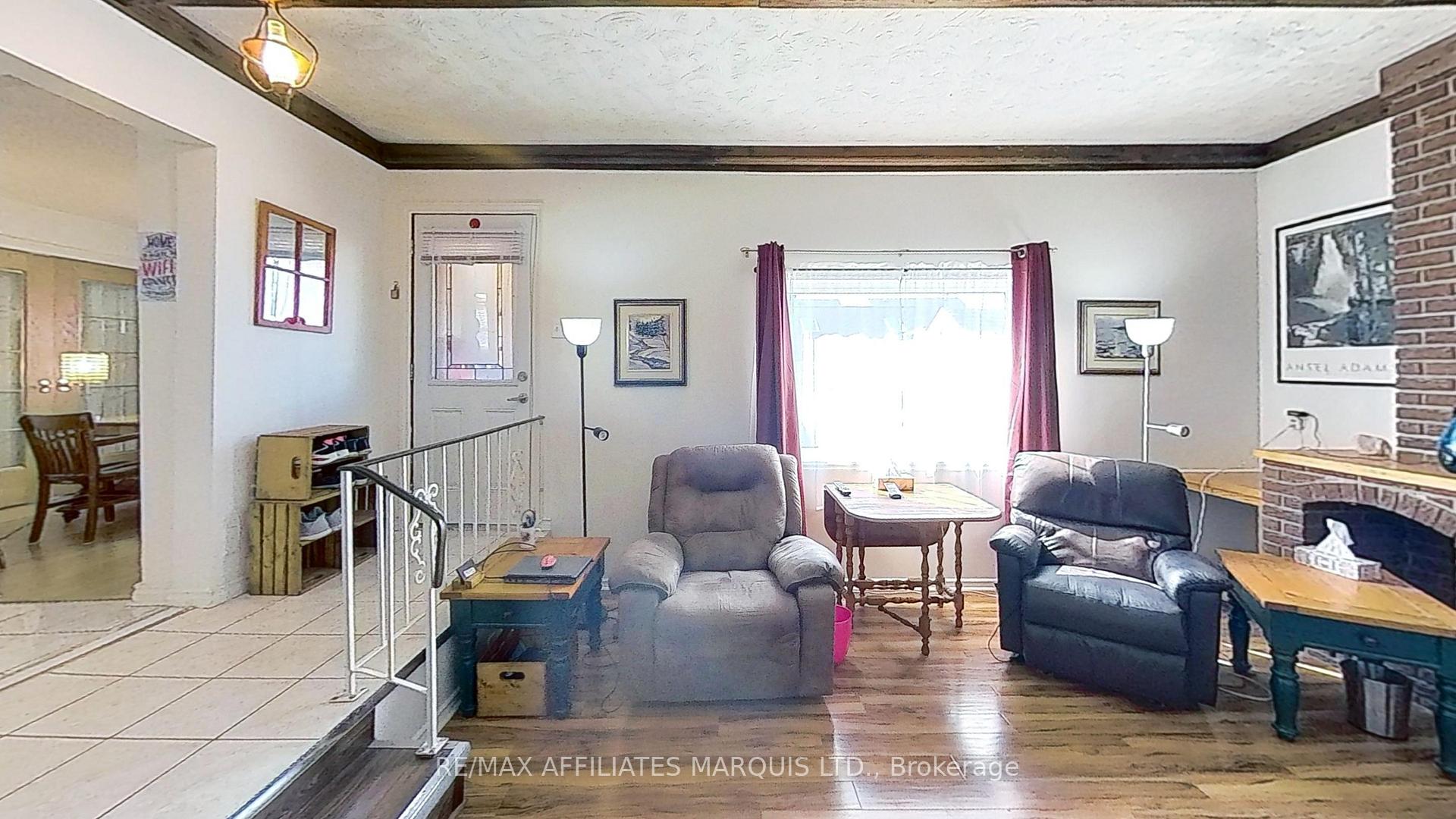 Photo 14 of 109 Cornwallis Avenue, Cornwall — HOMEH