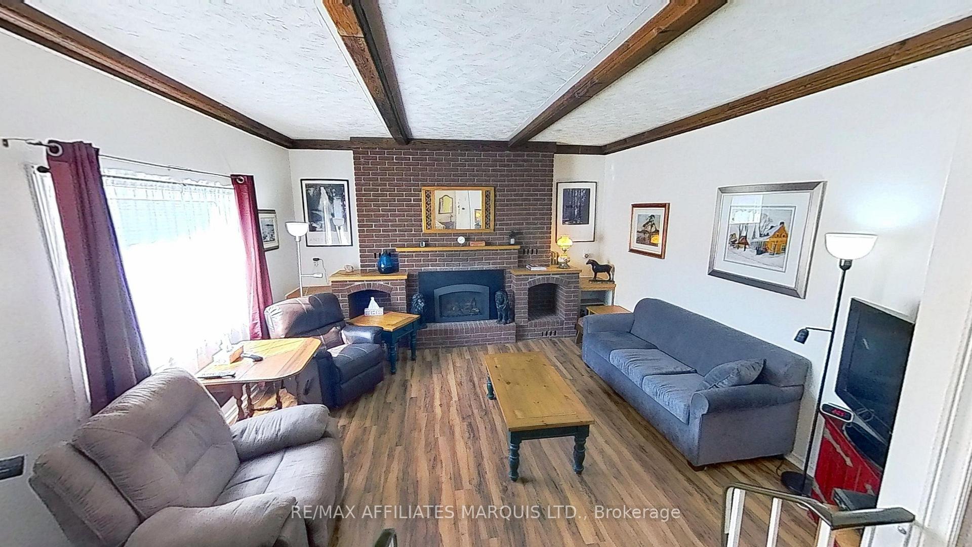 Photo 19 of 109 Cornwallis Avenue, Cornwall — HOMEH