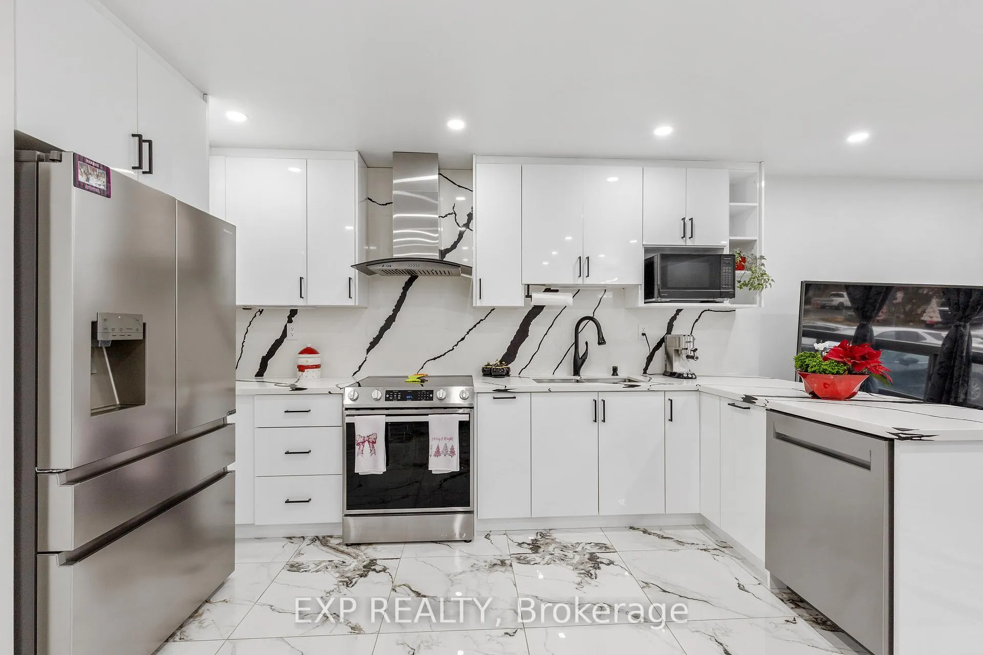 Photo 4 of 96 Gainsborough Road, Hamilton, Riverdale — HOMEH
