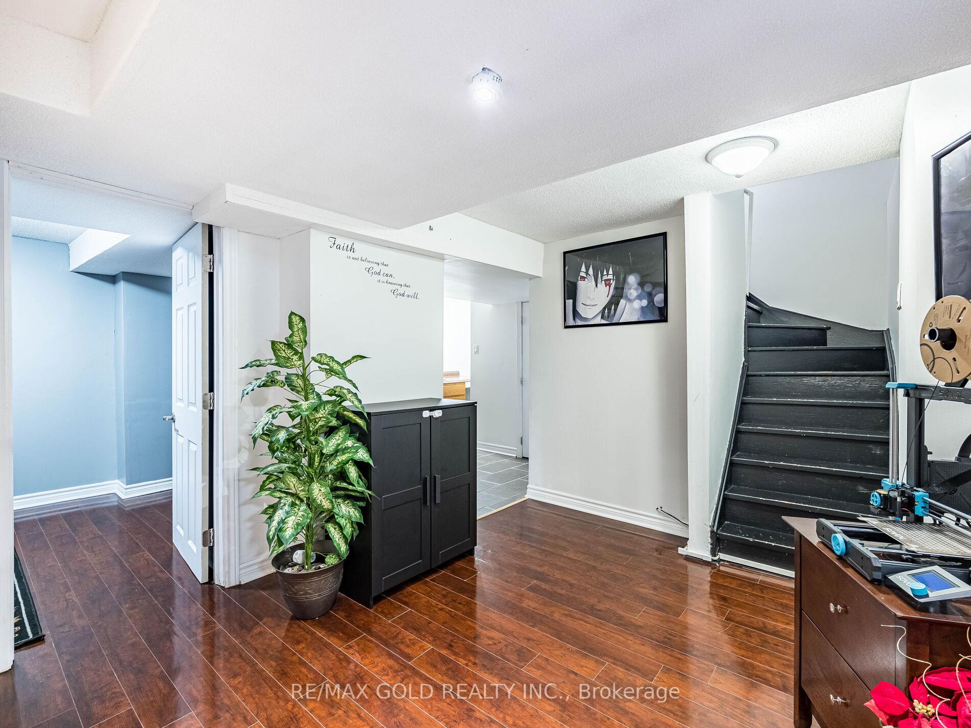 Photo 41 of 43 Sunnyview Road, Brampton, Fletcher's Meadow — HOMEH