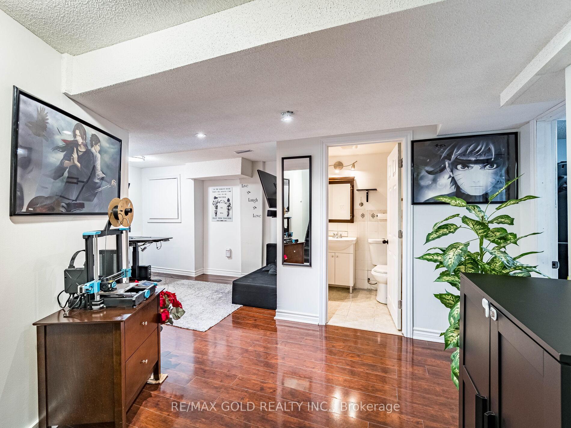 Photo 42 of 43 Sunnyview Road, Brampton, Fletcher's Meadow — HOMEH
