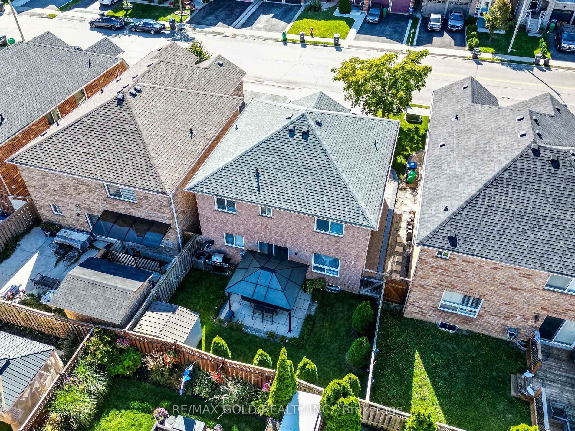 Photo 49 of 43 Sunnyview Road, Brampton, Fletcher's Meadow — HOMEH