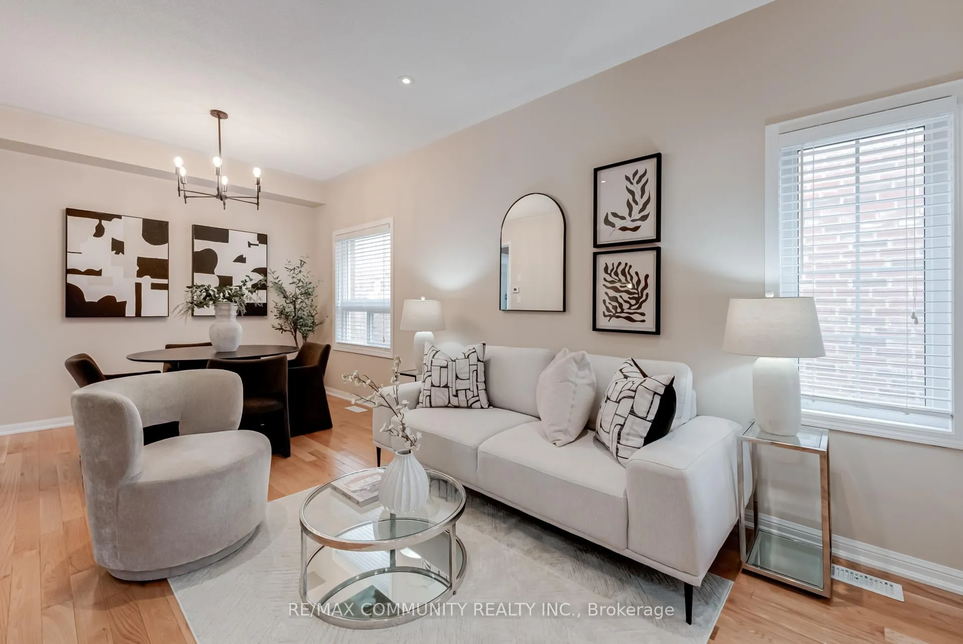 Photo 3 of 1852 Birchview Drive, Oshawa, Samac — HOMEH