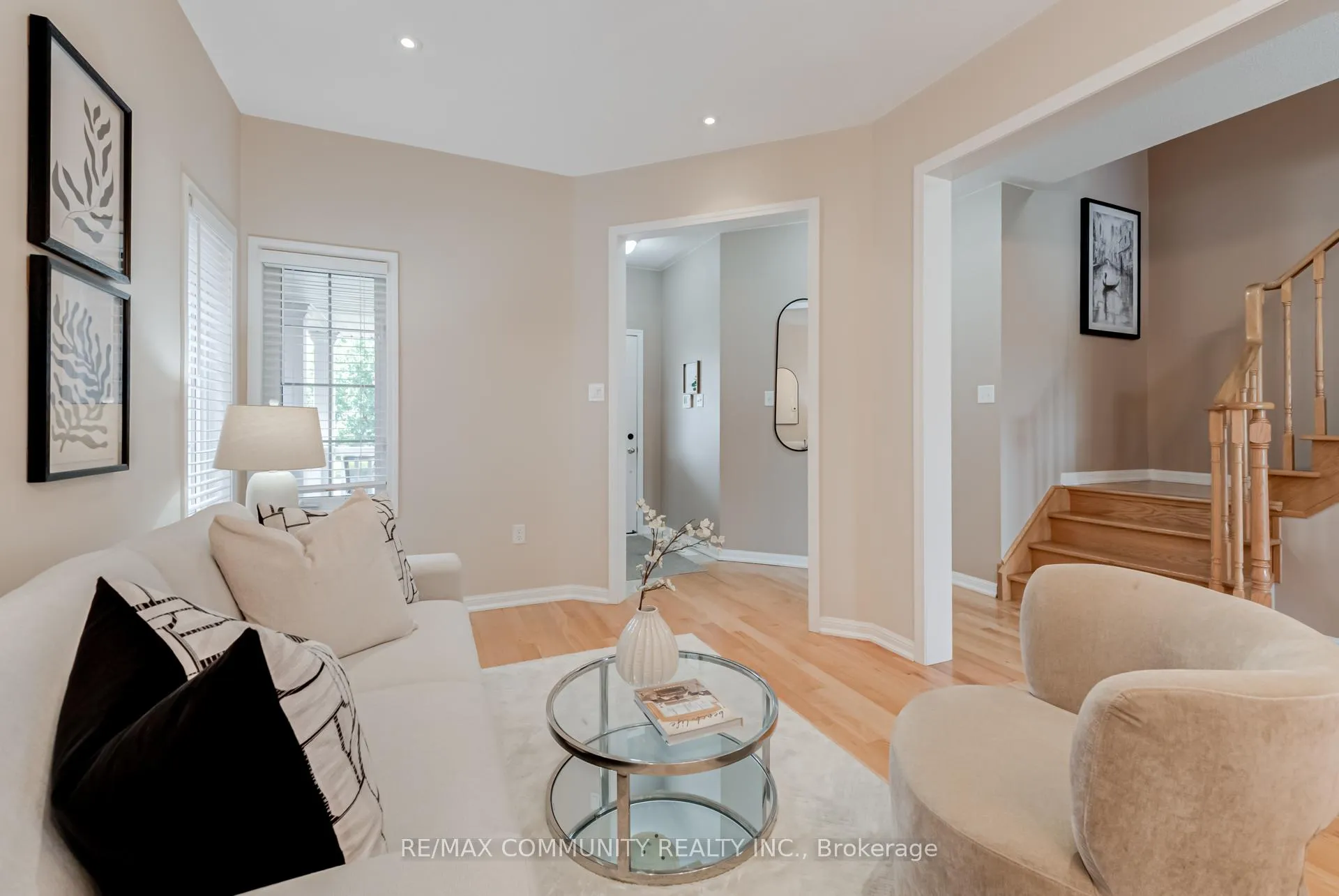 Photo 5 of 1852 Birchview Drive, Oshawa, Samac — HOMEH