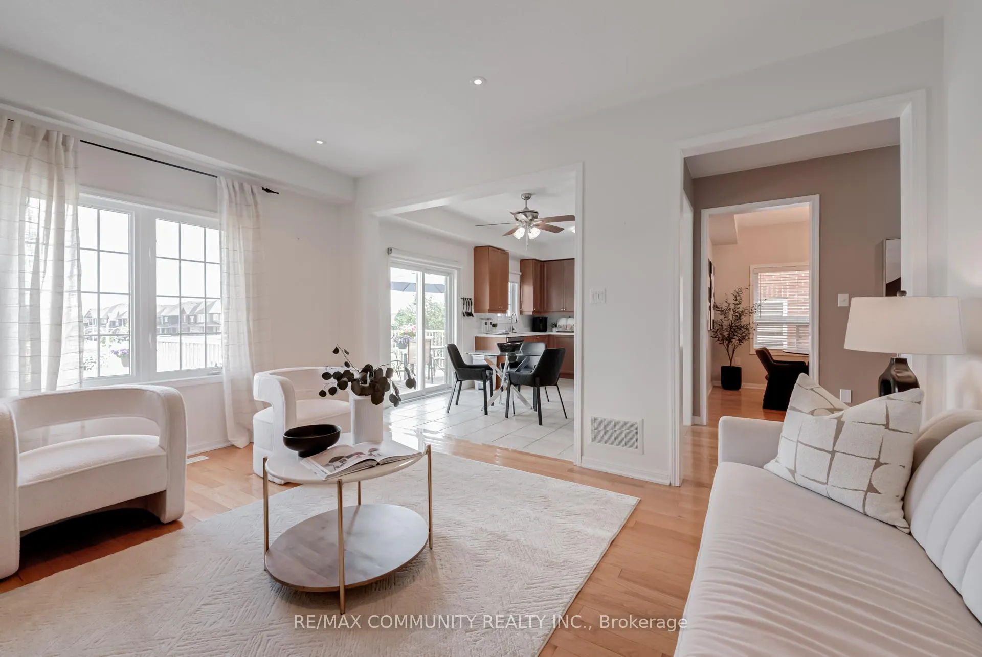 Photo 9 of 1852 Birchview Drive, Oshawa, Samac — HOMEH