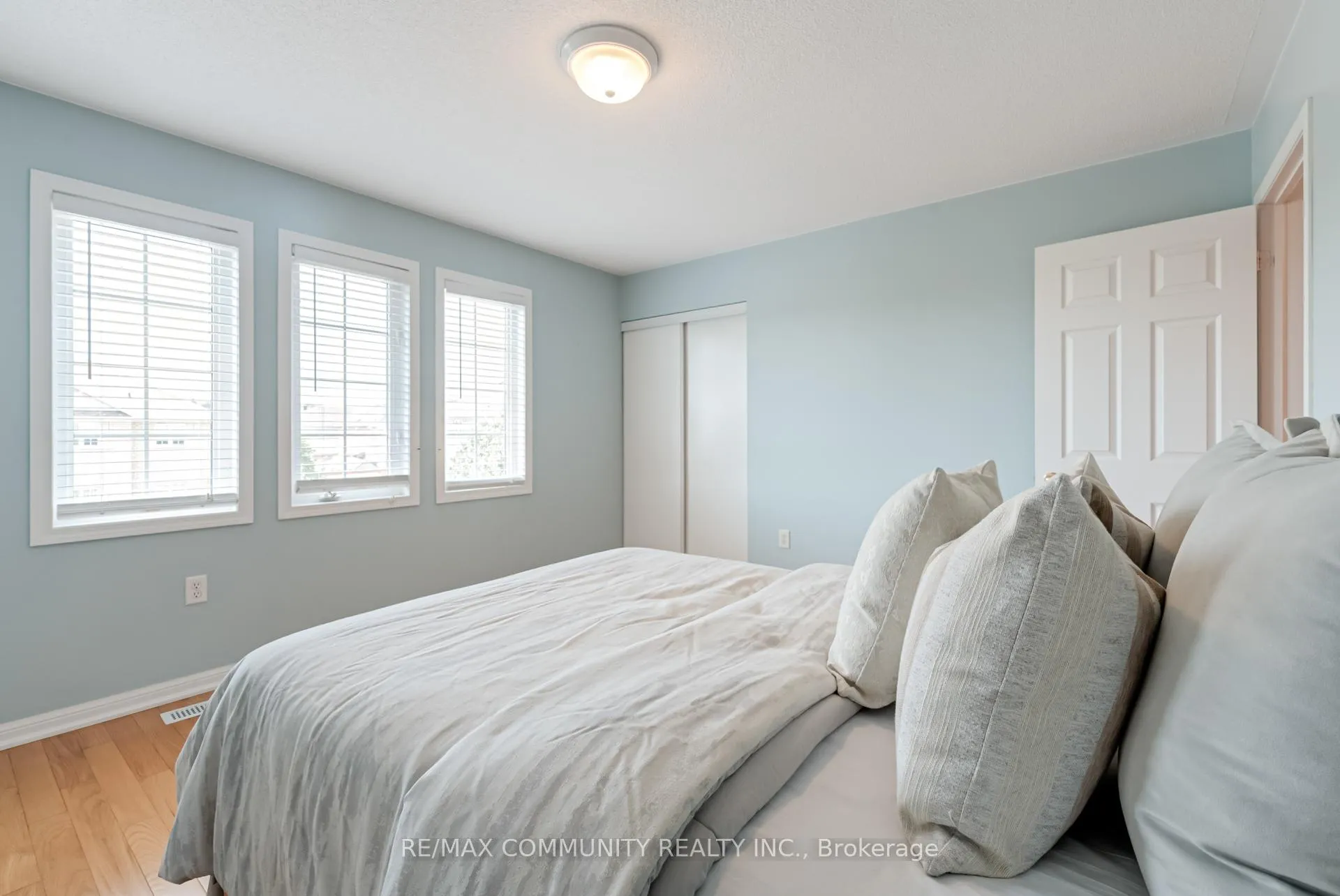 Photo 23 of 1852 Birchview Drive, Oshawa, Samac — HOMEH
