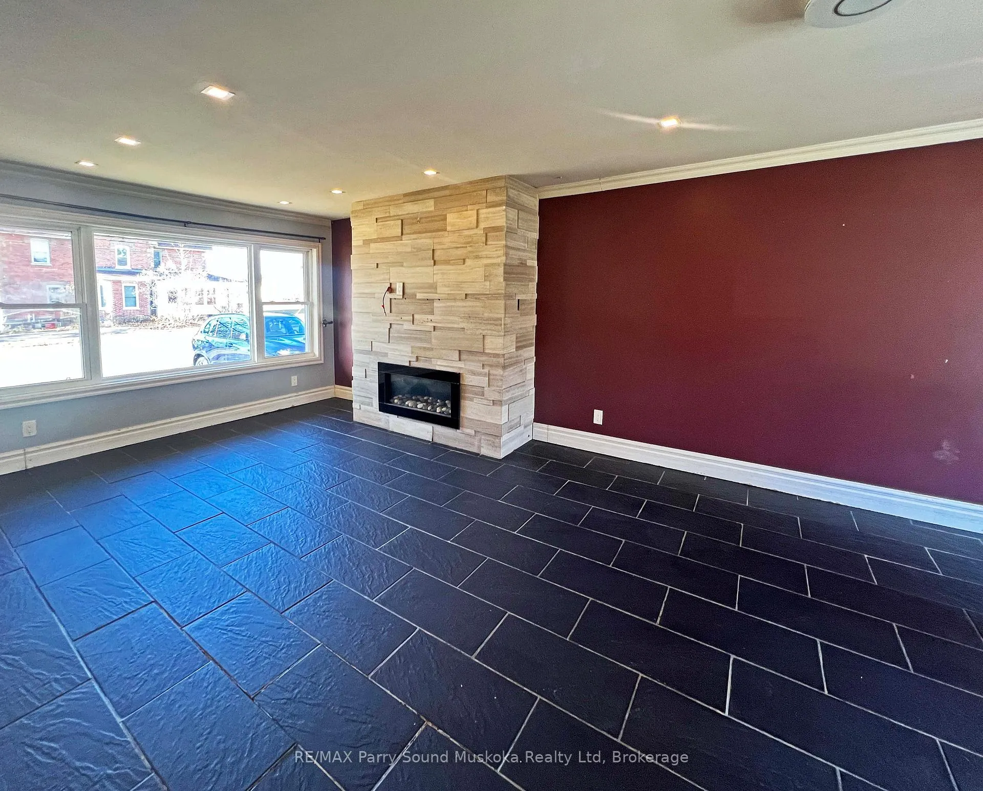 Photo 23 of 119 Gibson Street, Parry Sound — HOMEH