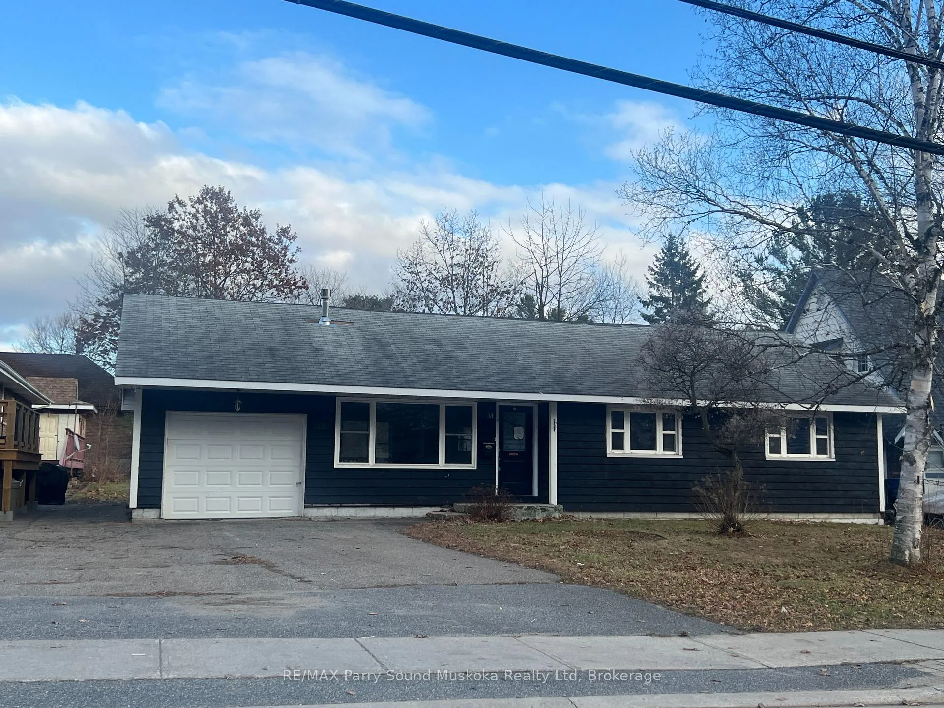 Photo 116 of 119 Gibson Street, Parry Sound — HOMEH