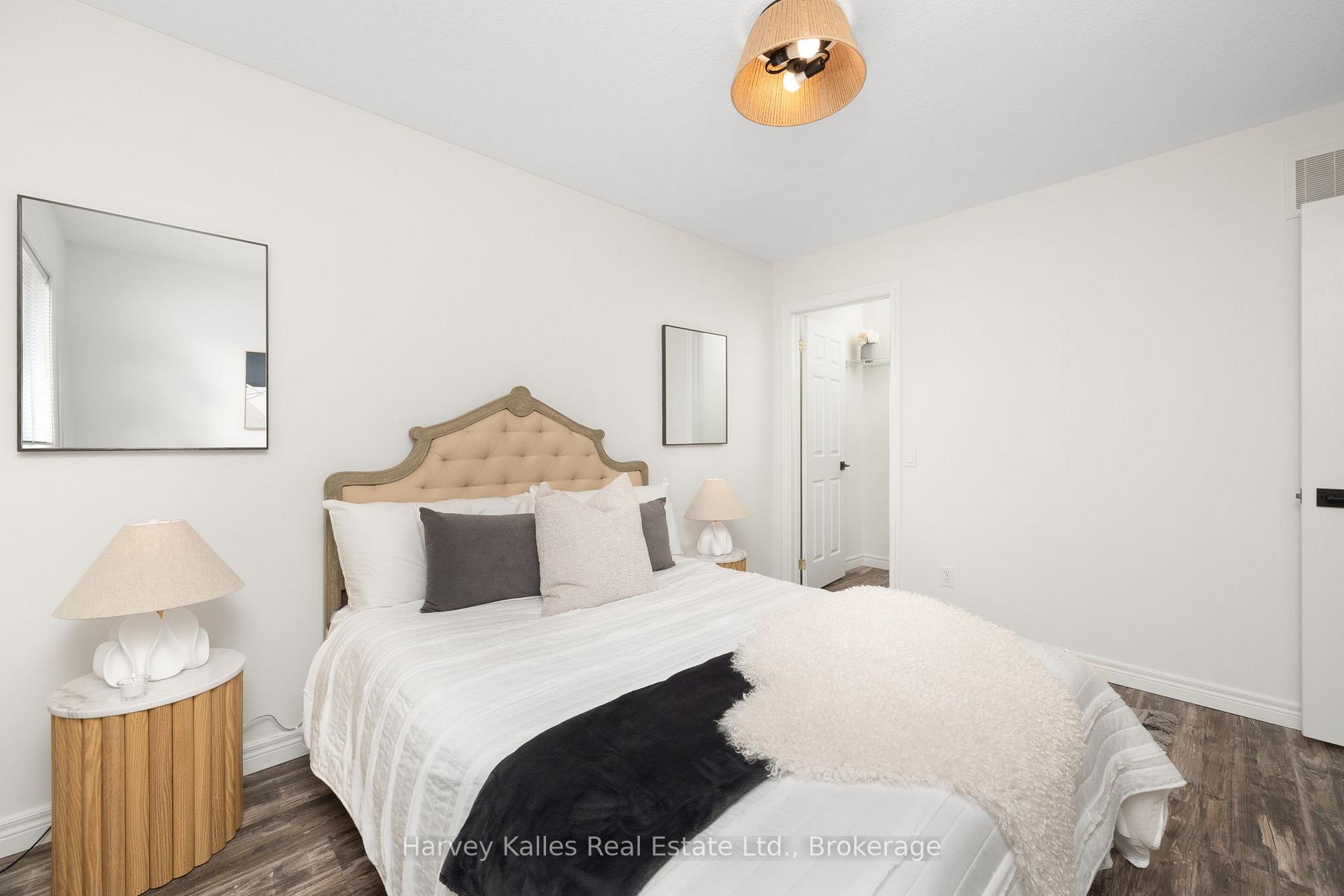 Photo 25 of 12 Chamberlain Crescent, Collingwood — HOMEH