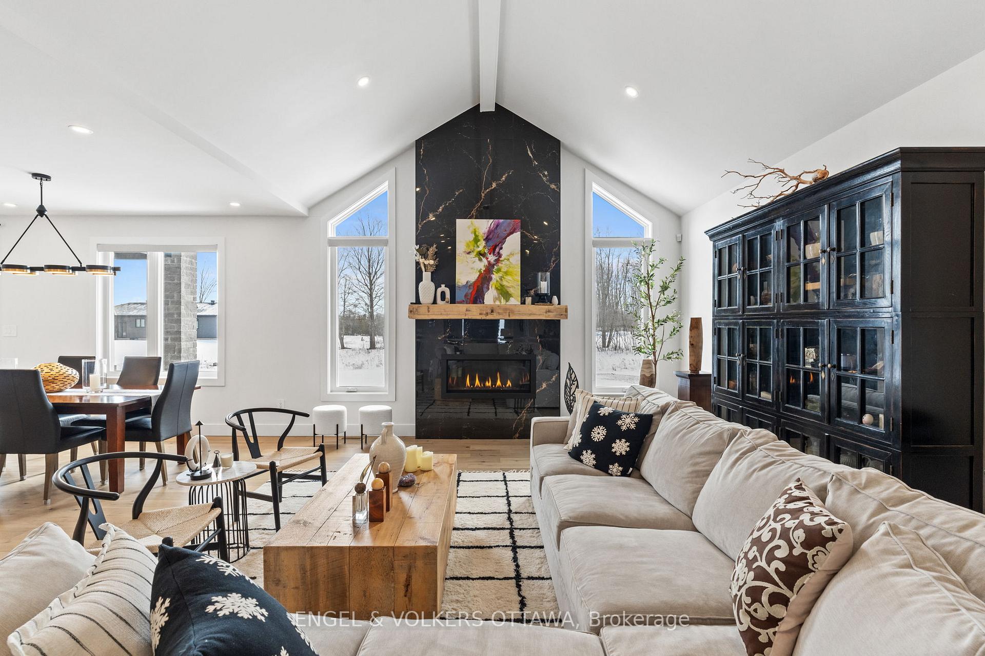 Photo 17 of 425 Ginger Crescent, Ottawa, Metcalfe — HOMEH