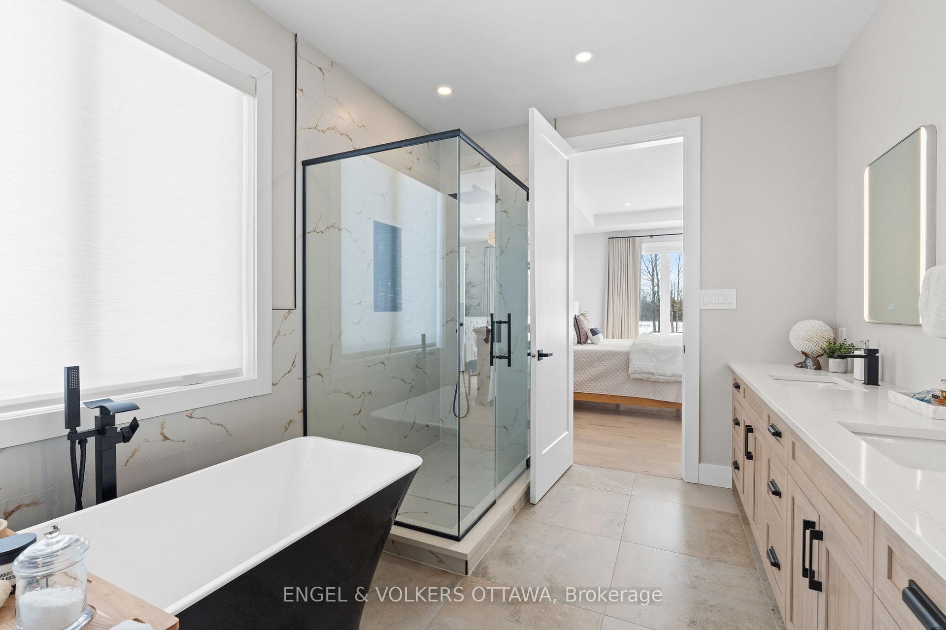 Photo 24 of 425 Ginger Crescent, Ottawa, Metcalfe — HOMEH
