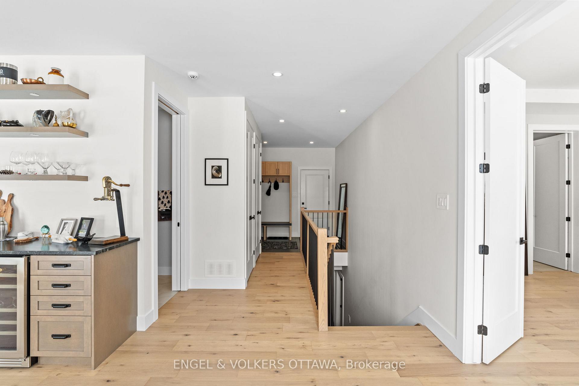 Photo 26 of 425 Ginger Crescent, Ottawa, Metcalfe — HOMEH