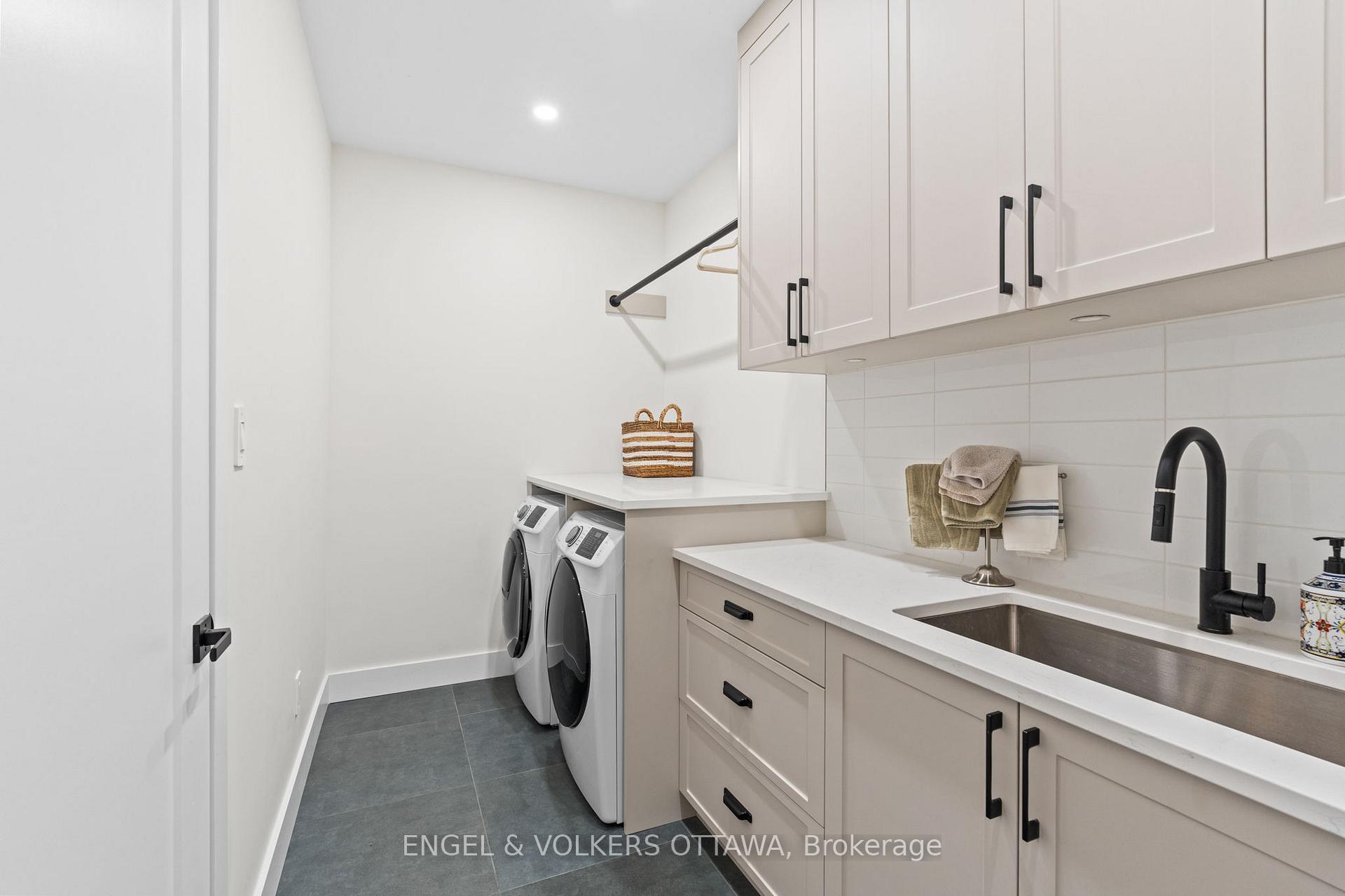 Photo 27 of 425 Ginger Crescent, Ottawa, Metcalfe — HOMEH