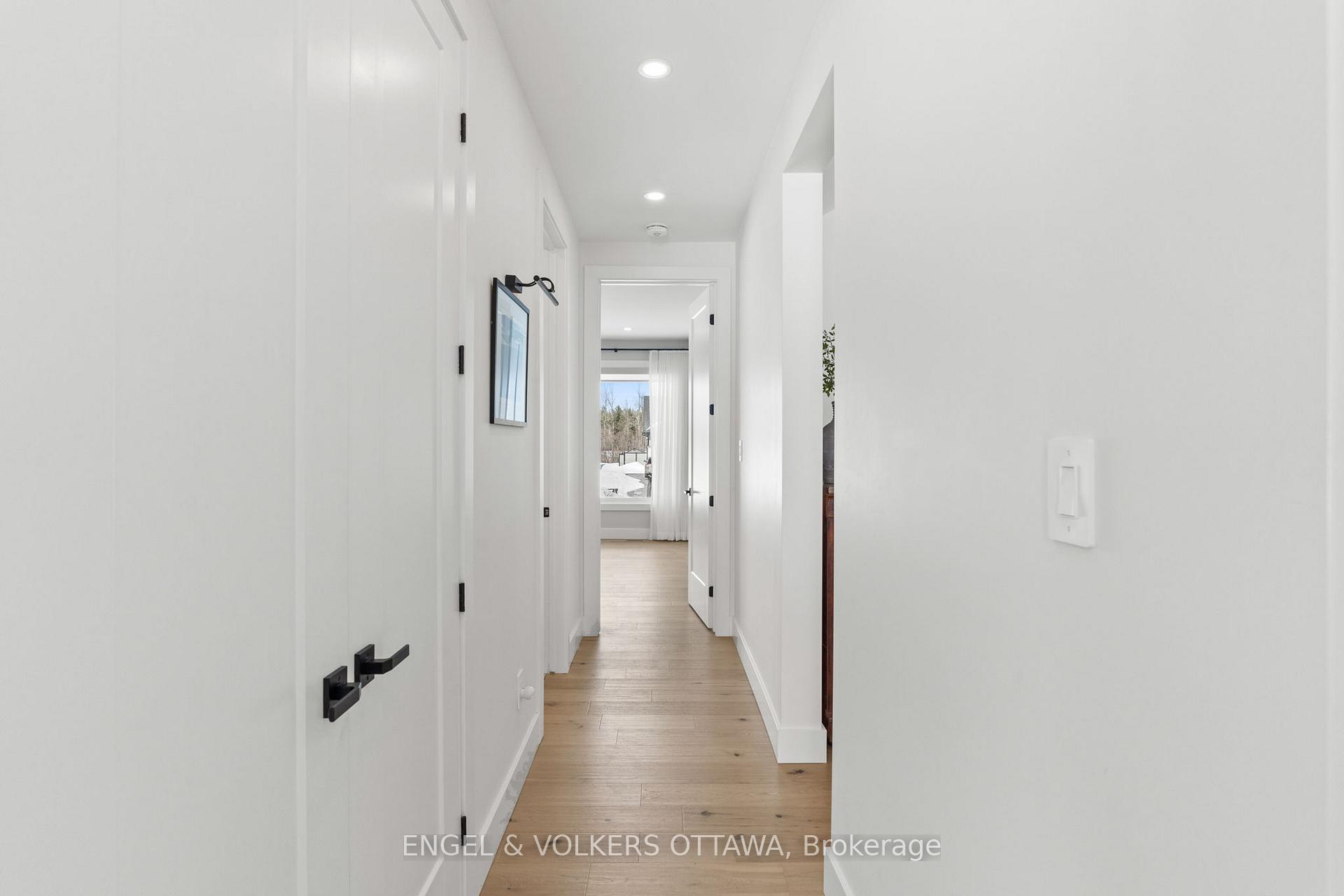 Photo 31 of 425 Ginger Crescent, Ottawa, Metcalfe — HOMEH