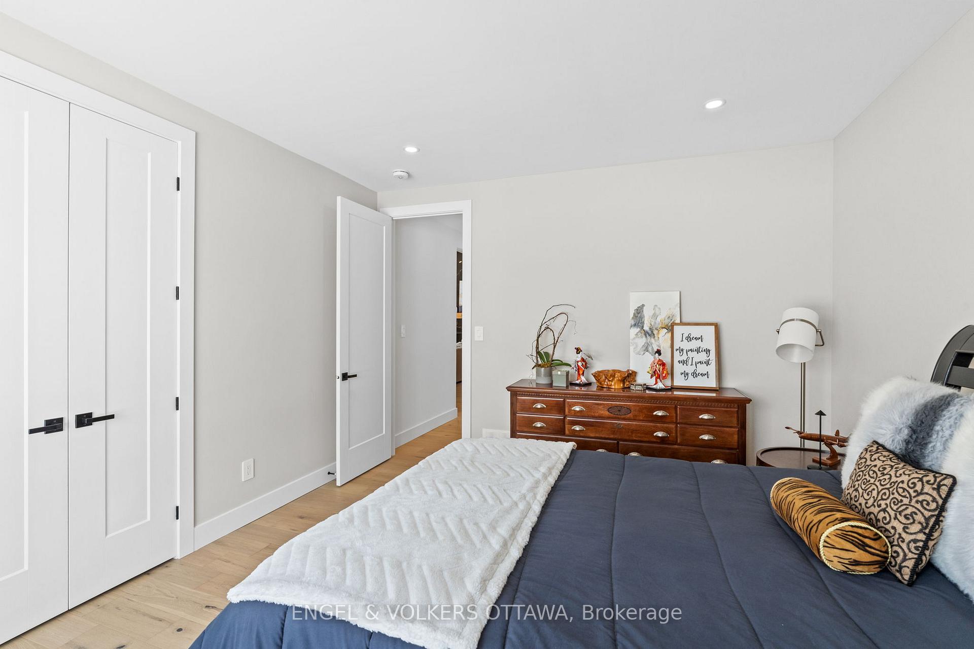 Photo 33 of 425 Ginger Crescent, Ottawa, Metcalfe — HOMEH