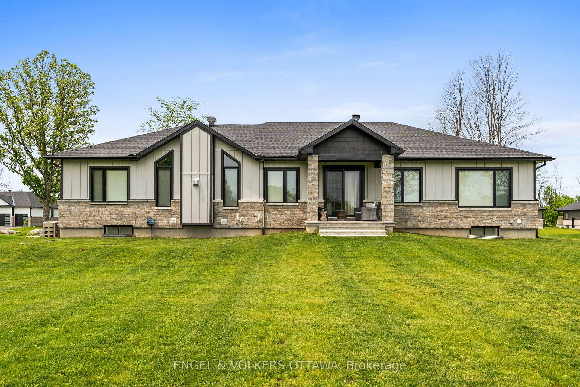 Photo 42 of 425 Ginger Crescent, Ottawa, Metcalfe — HOMEH