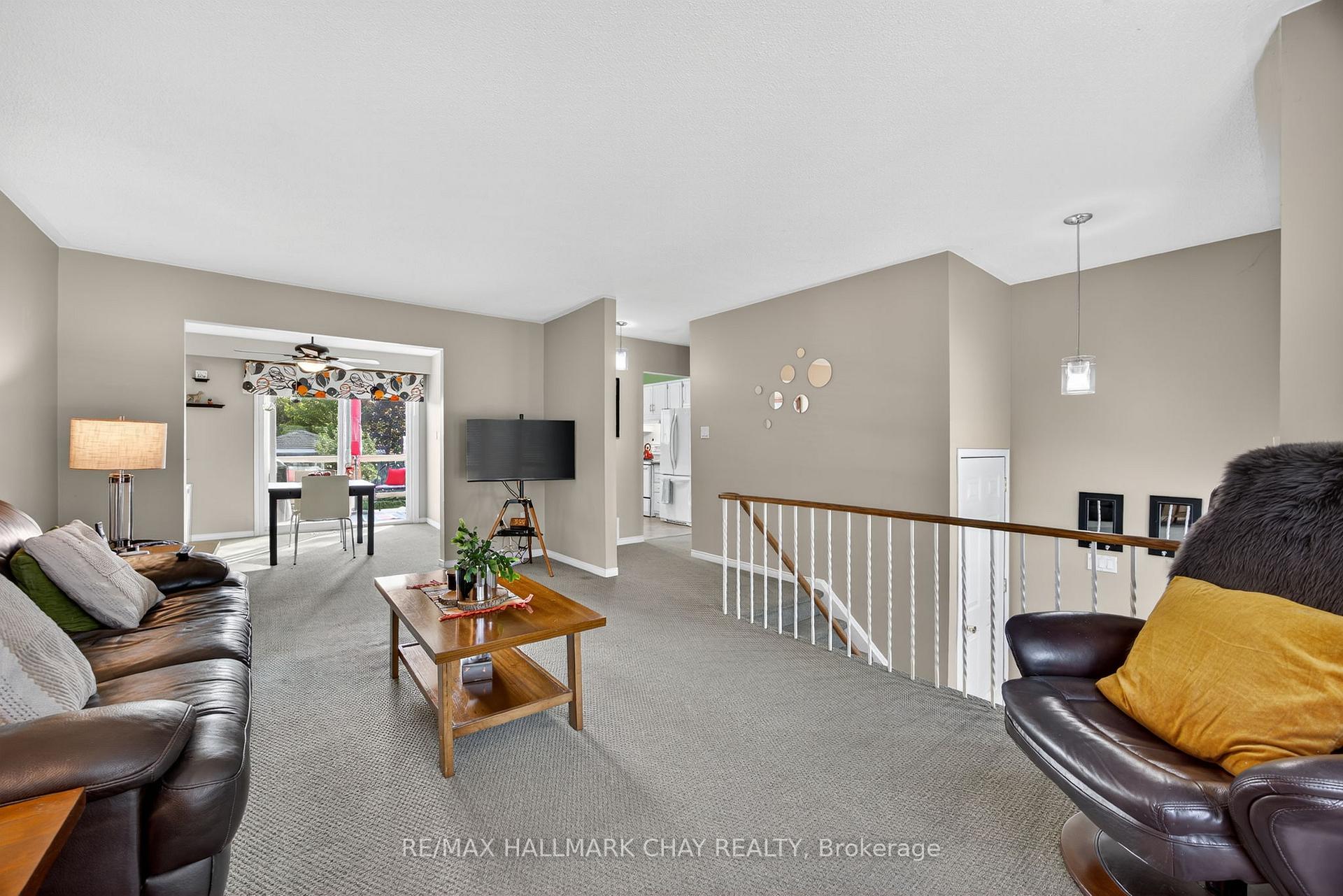 Photo 15 of 121 Marshall Street, Barrie, Allandale Heights — HOMEH