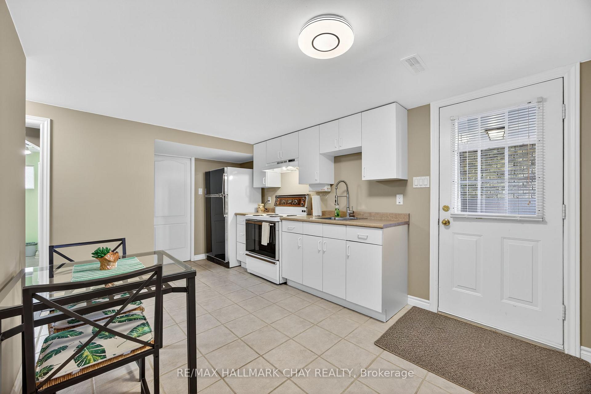 Photo 23 of 121 Marshall Street, Barrie, Allandale Heights — HOMEH