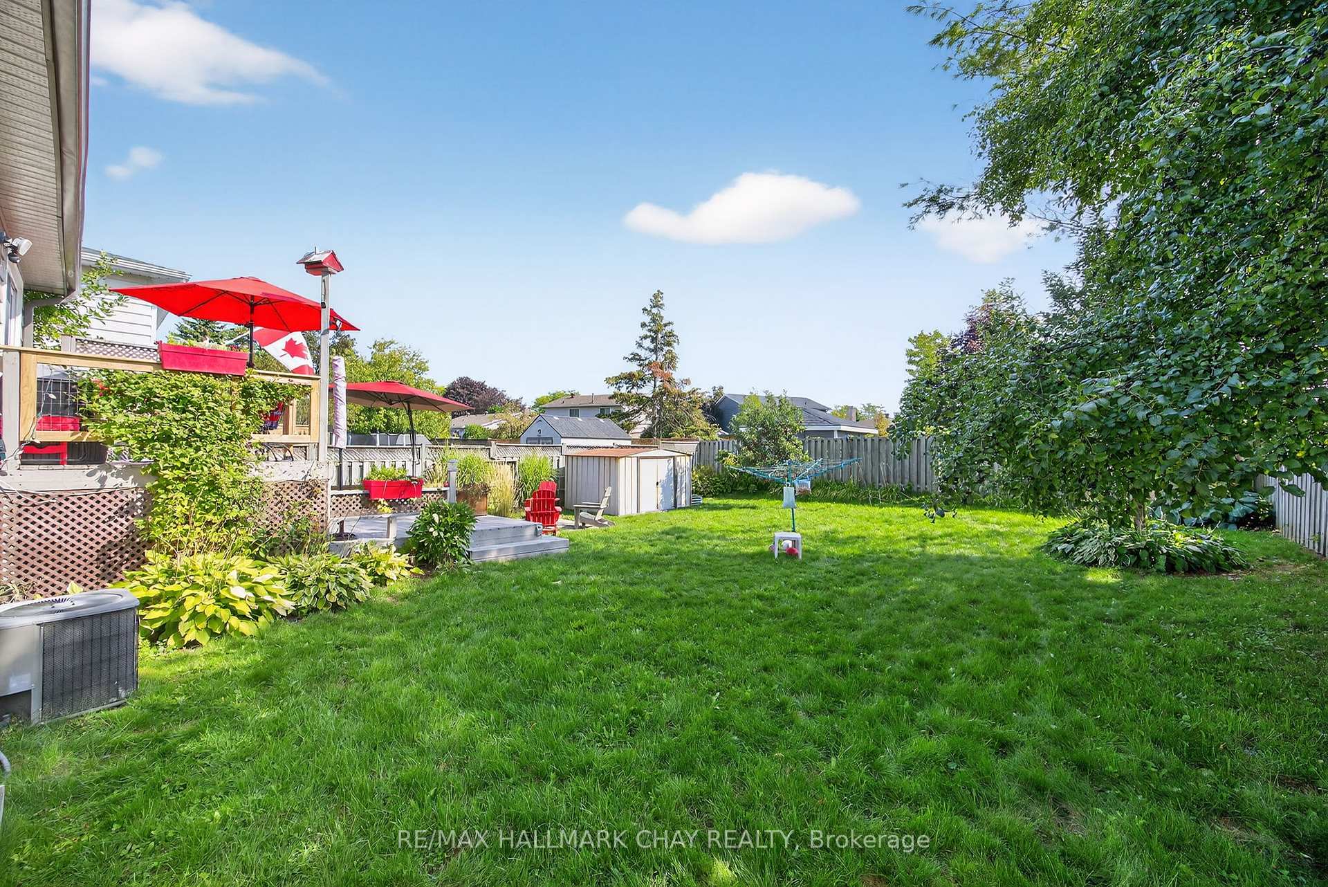 Photo 35 of 121 Marshall Street, Barrie, Allandale Heights — HOMEH