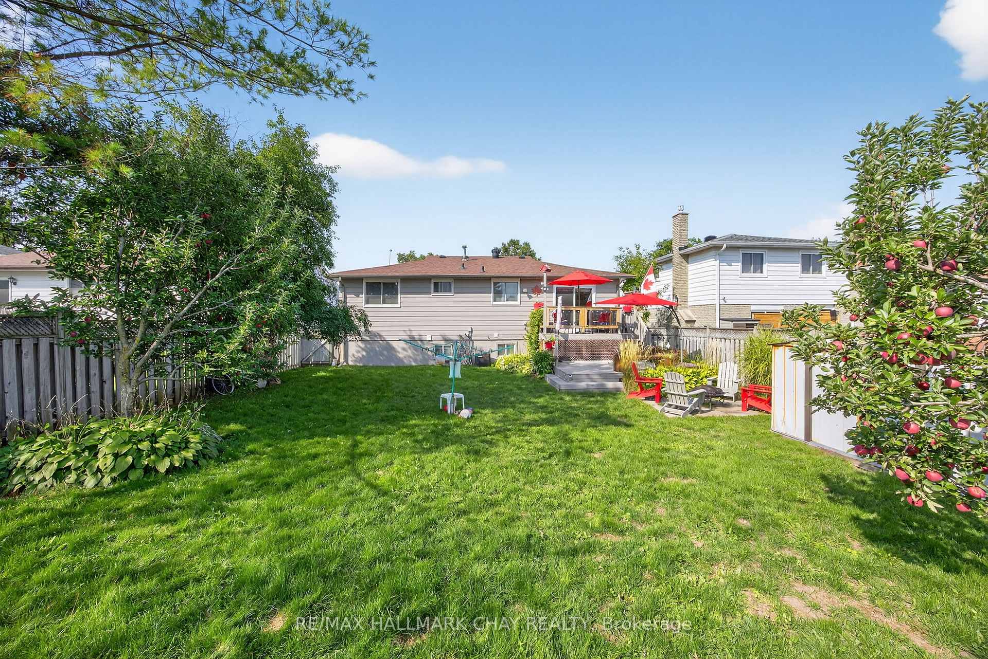 Photo 37 of 121 Marshall Street, Barrie, Allandale Heights — HOMEH