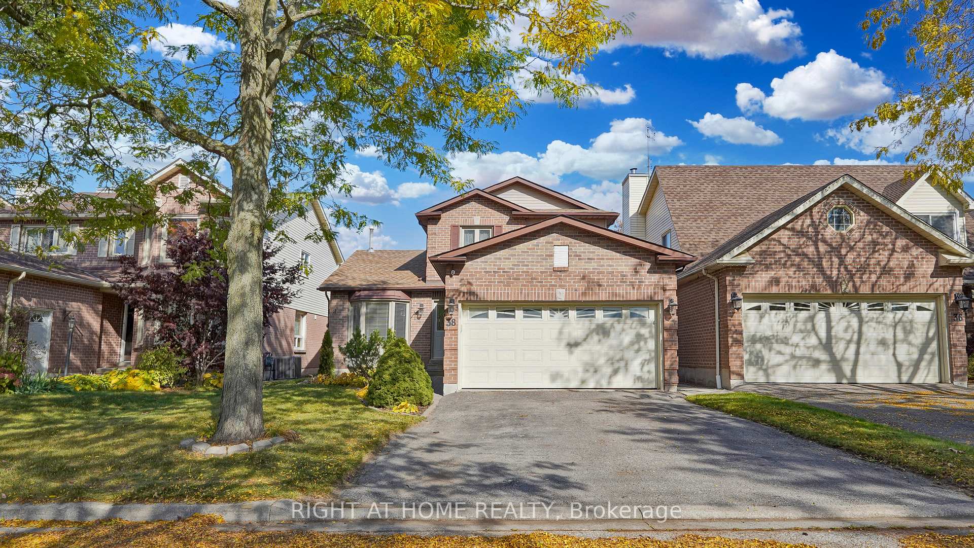 Photo 1 of 38 Redmond Drive, Ajax, Central — HOMEH