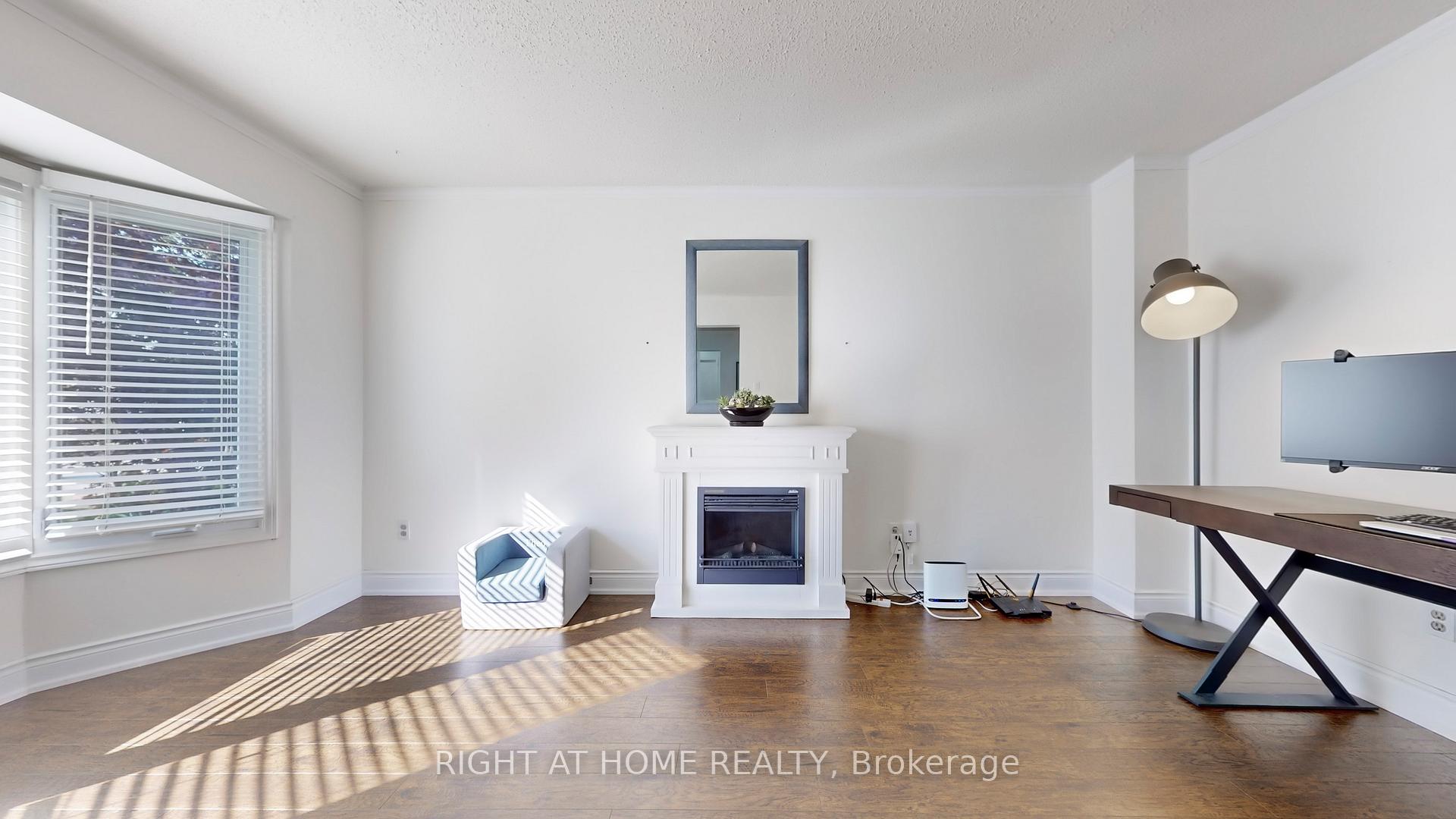 Photo 6 of 38 Redmond Drive, Ajax, Central — HOMEH