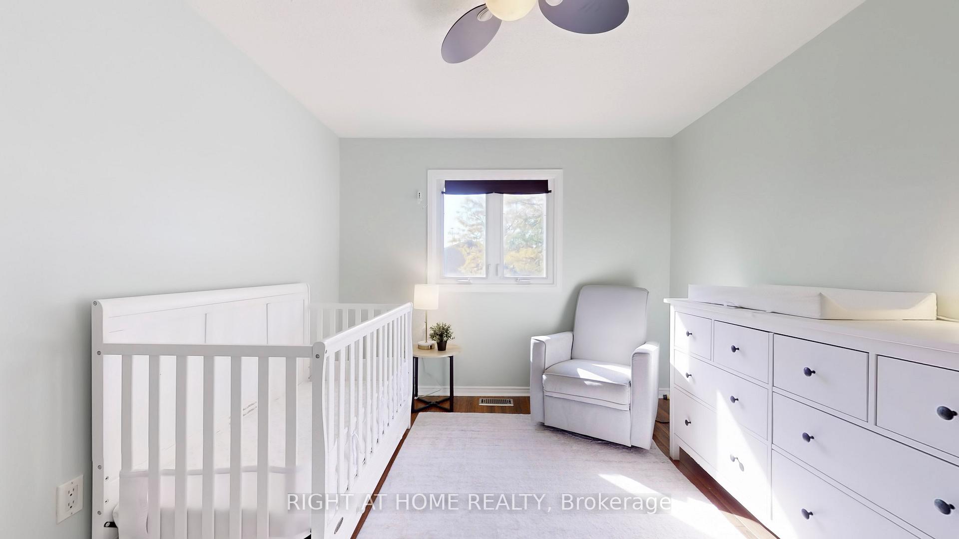 Photo 29 of 38 Redmond Drive, Ajax, Central — HOMEH