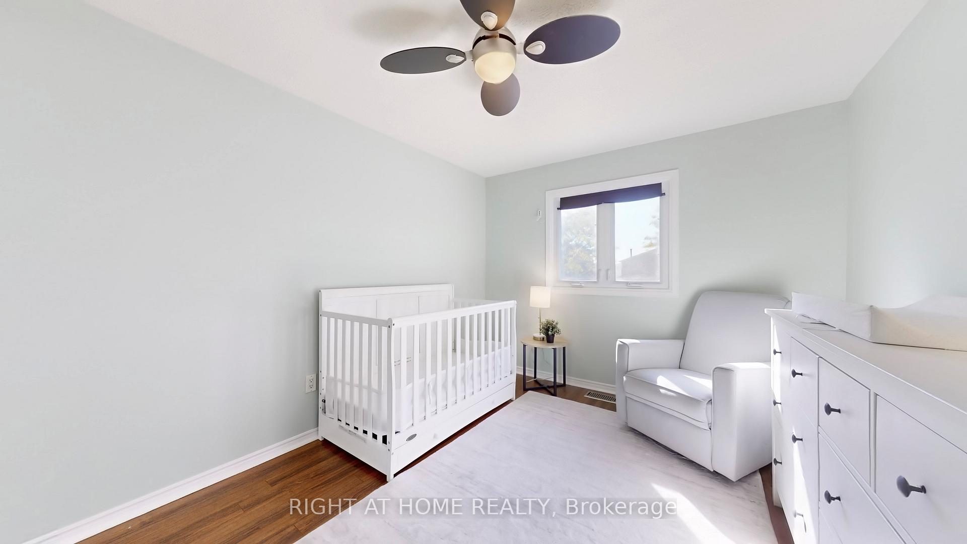 Photo 30 of 38 Redmond Drive, Ajax, Central — HOMEH