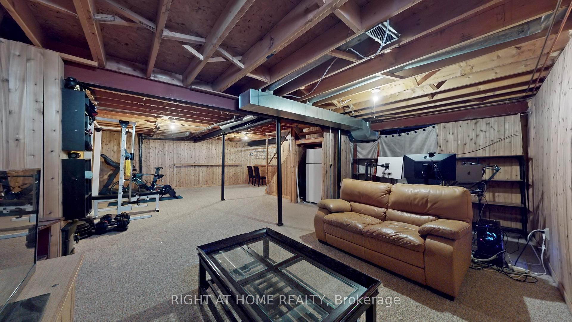 Photo 32 of 38 Redmond Drive, Ajax, Central — HOMEH