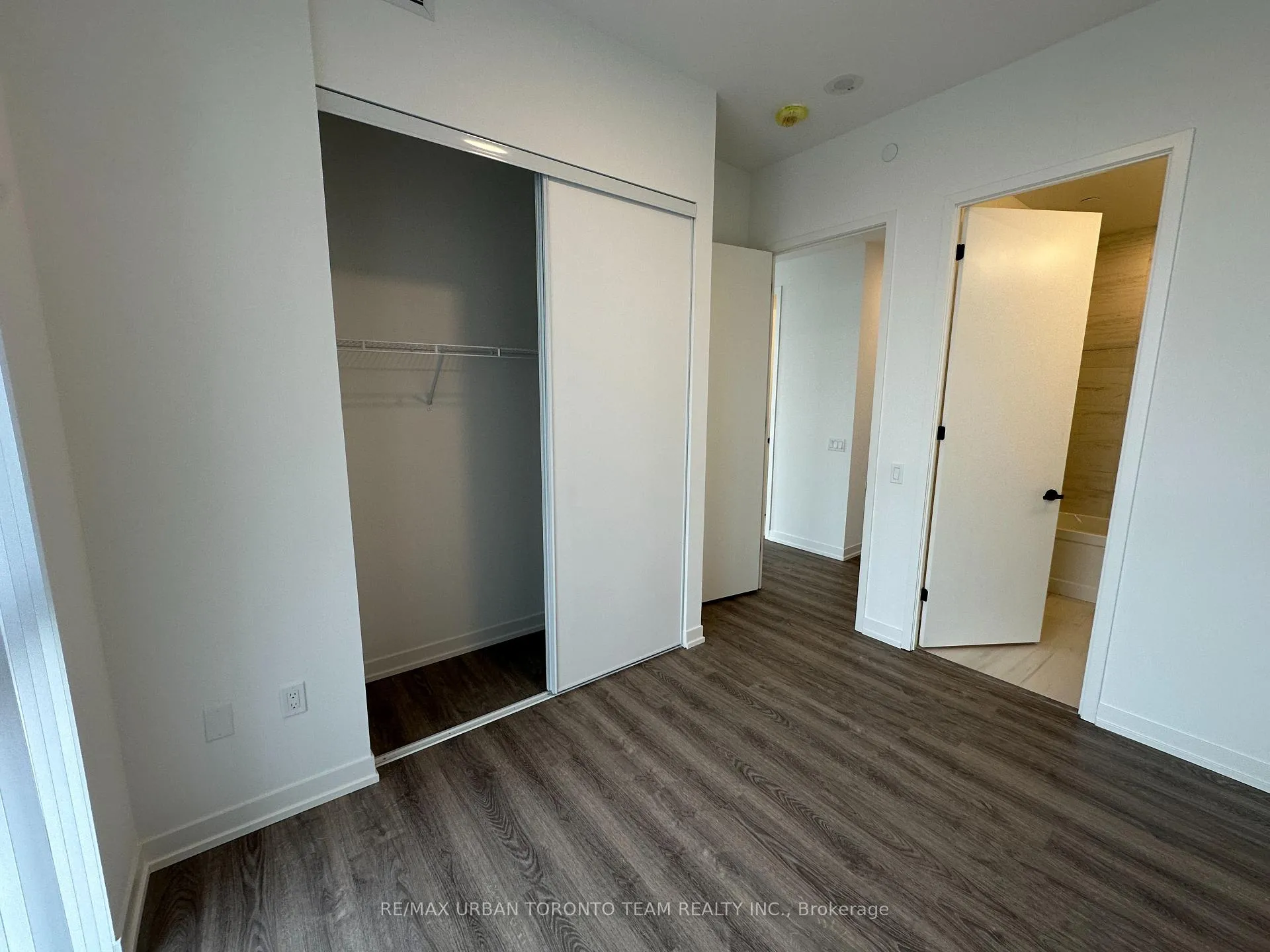 Photo 9 of Unit 4909, 8 Interchange Way, Vaughan, Vaughan Corporate Centre — HOMEH
