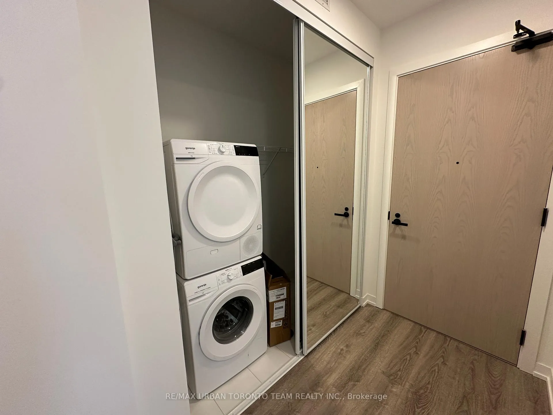 Photo 15 of Unit 4909, 8 Interchange Way, Vaughan, Vaughan Corporate Centre — HOMEH