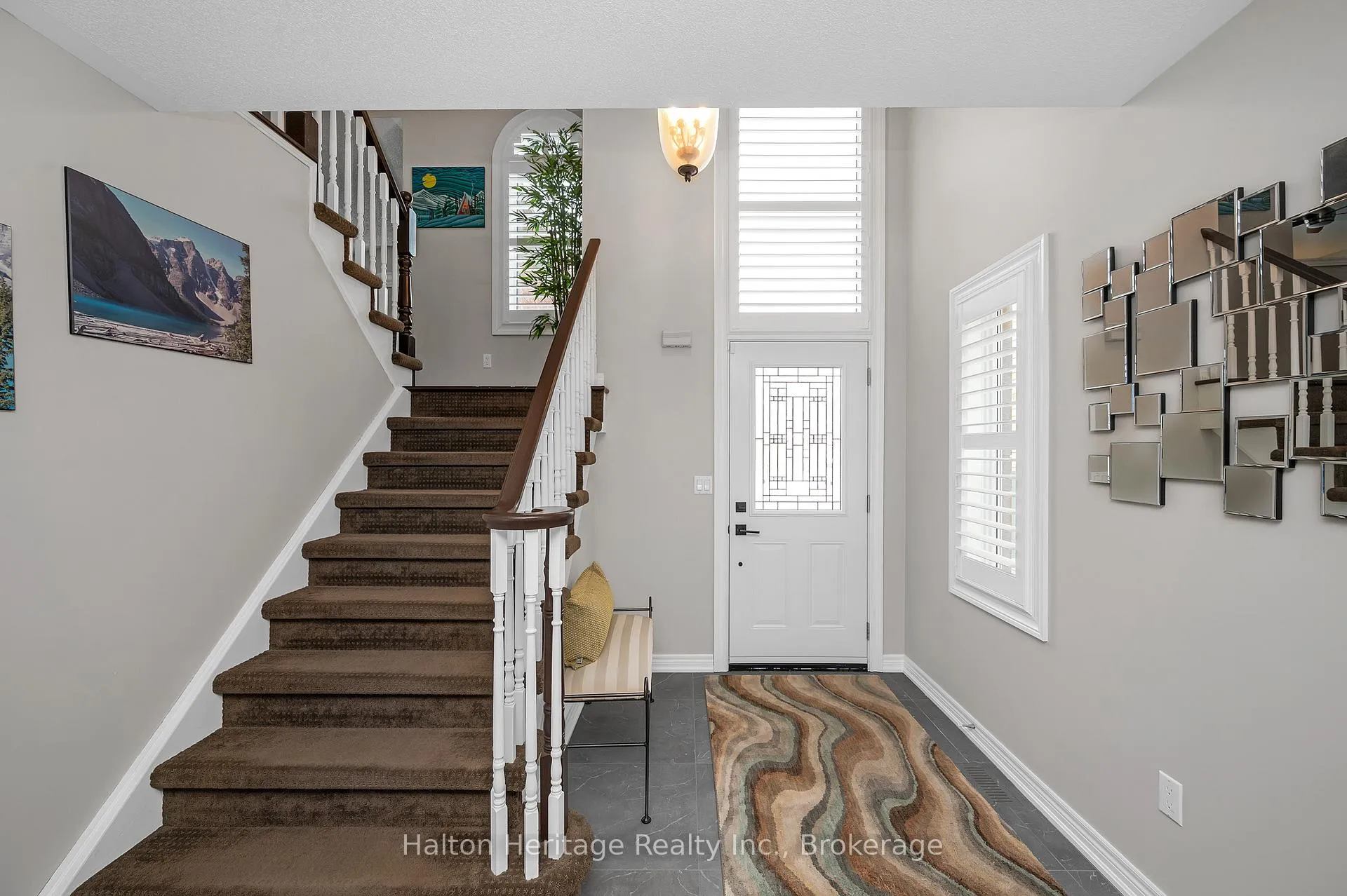 Photo 5 of 32 Waterwheel Crescent, Hamilton, Waterdown — HOMEH