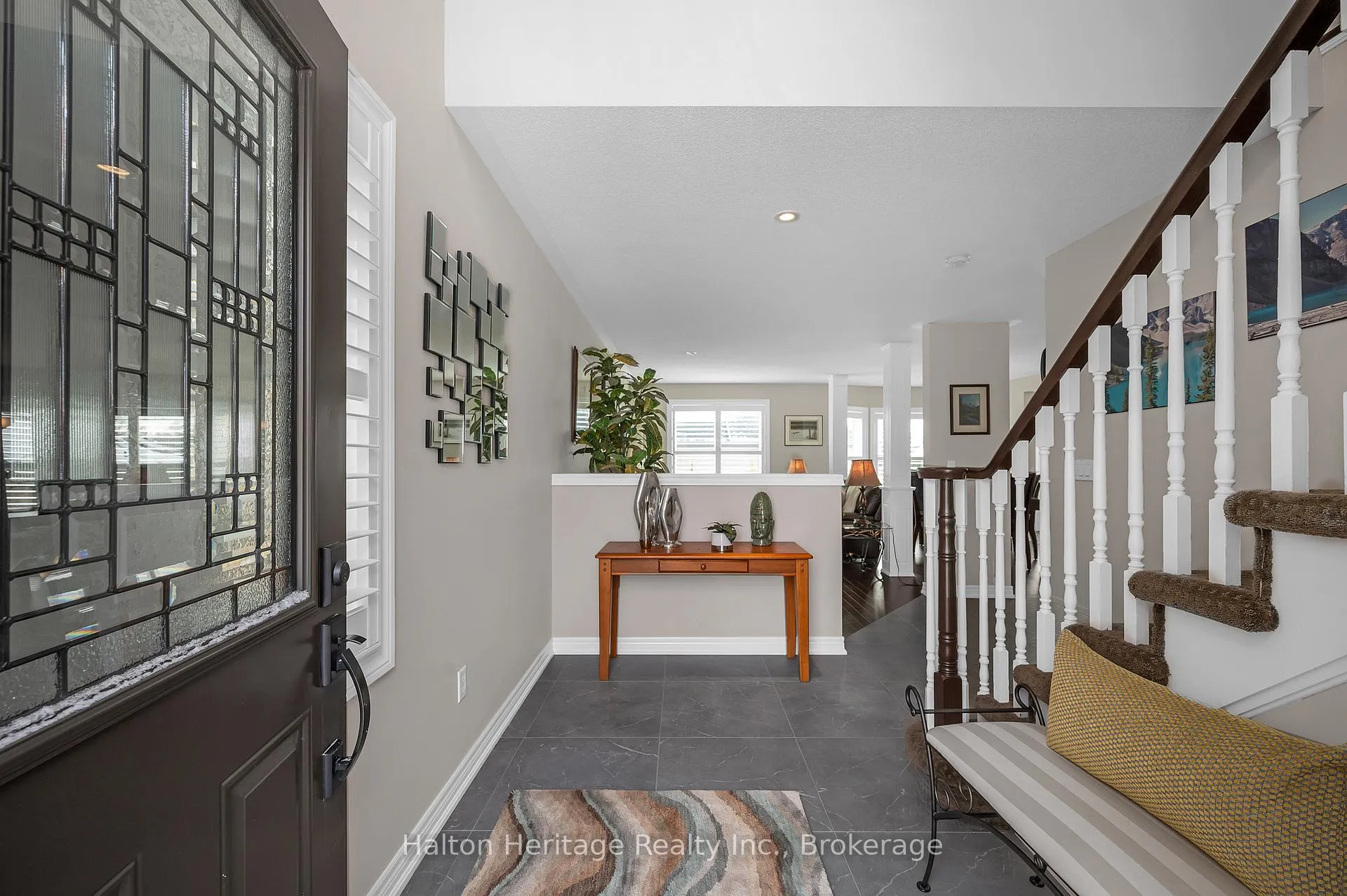 Photo 6 of 32 Waterwheel Crescent, Hamilton, Waterdown — HOMEH
