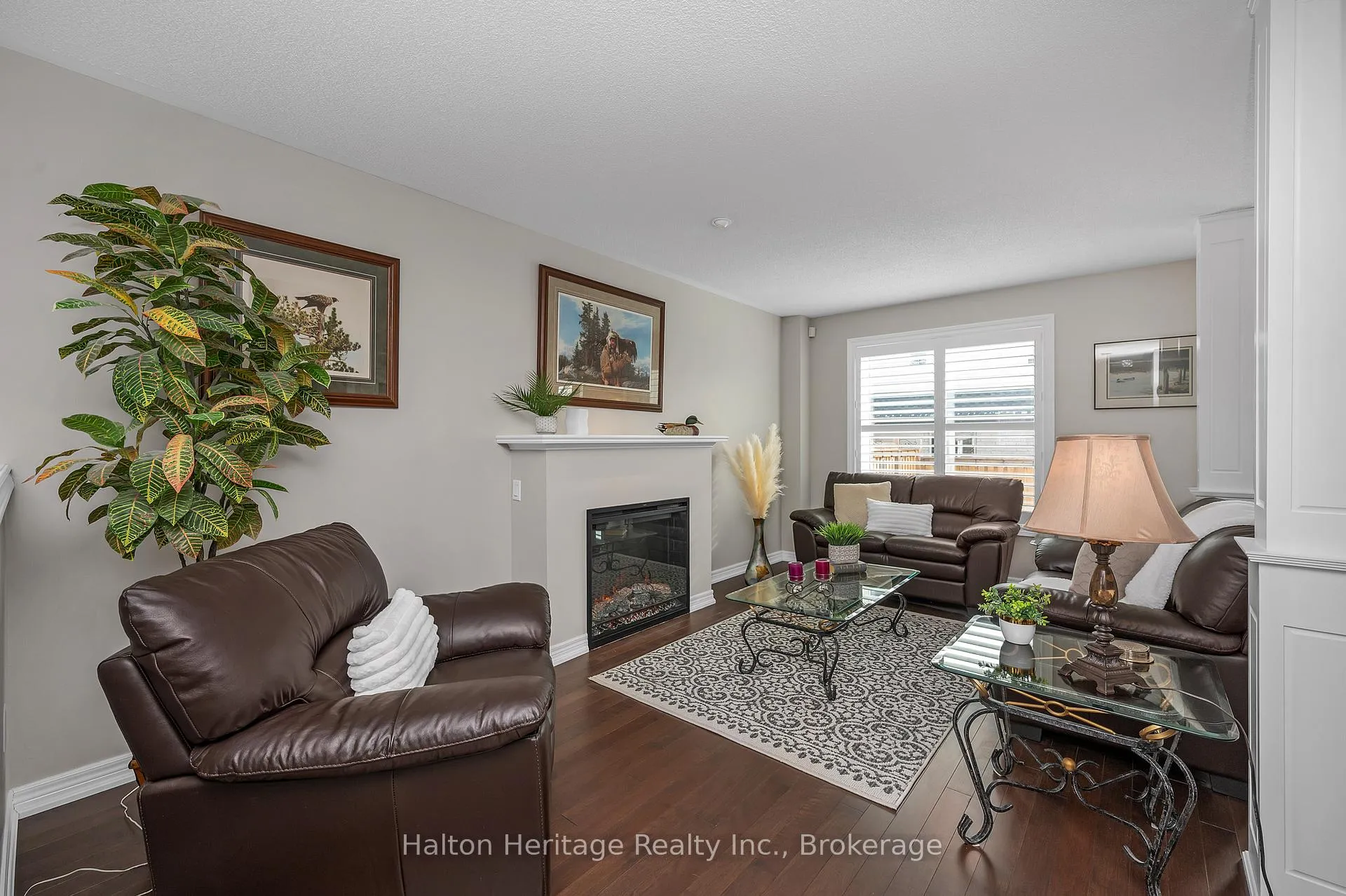 Photo 7 of 32 Waterwheel Crescent, Hamilton, Waterdown — HOMEH