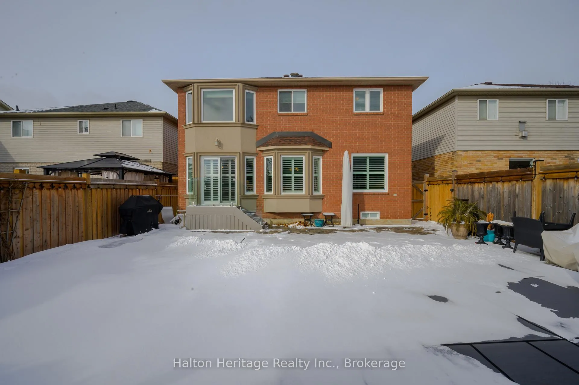 Photo 26 of 32 Waterwheel Crescent, Hamilton, Waterdown — HOMEH