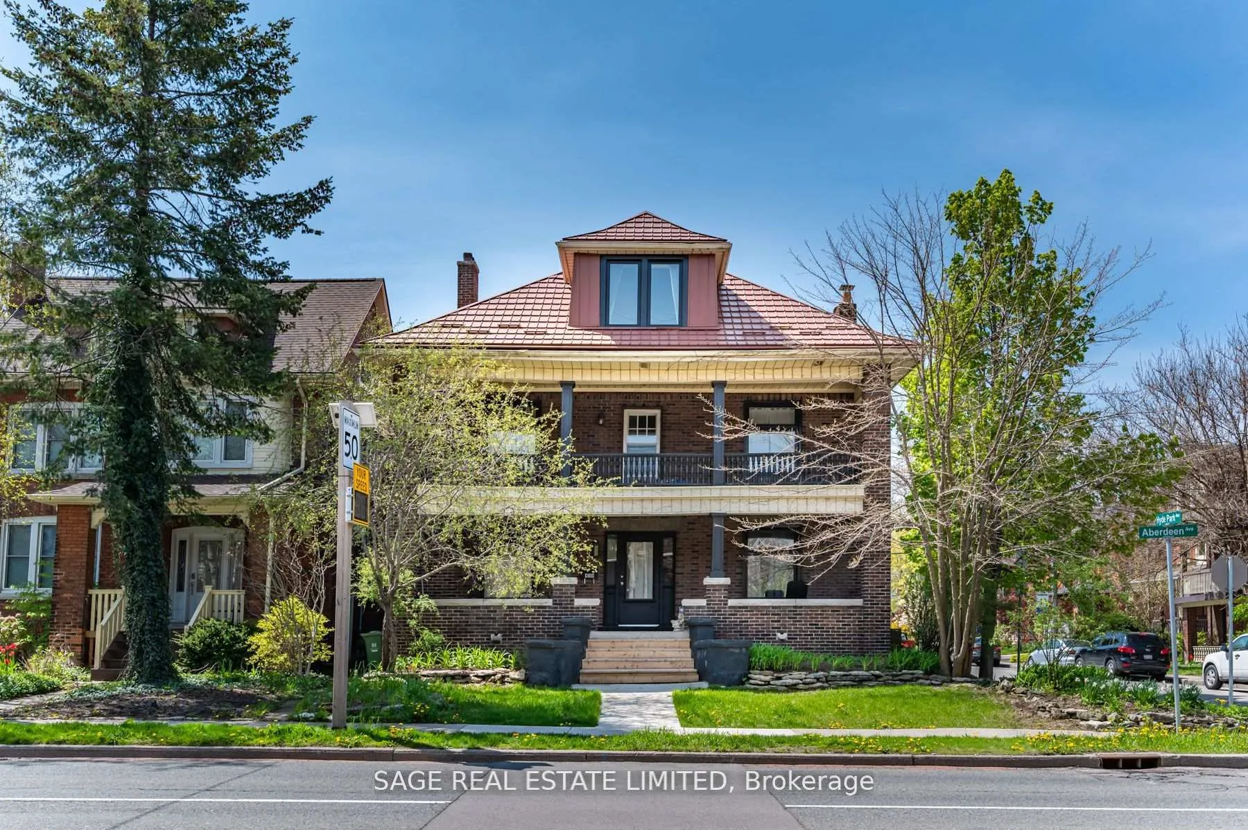 Front of Unit 3rd, 459 Aberdeen Avenue