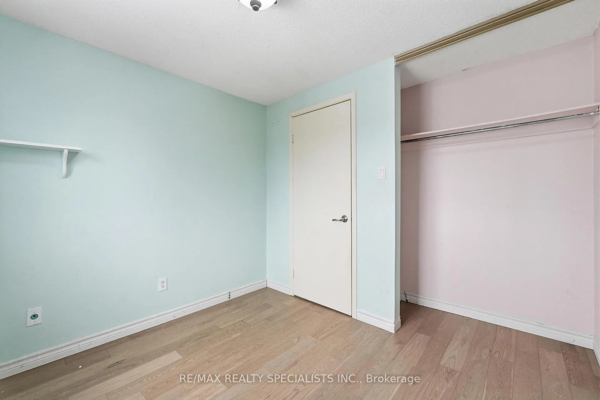 Photo 26 of 29 Fanshawe Drive, Brampton, Heart Lake West — HOMEH