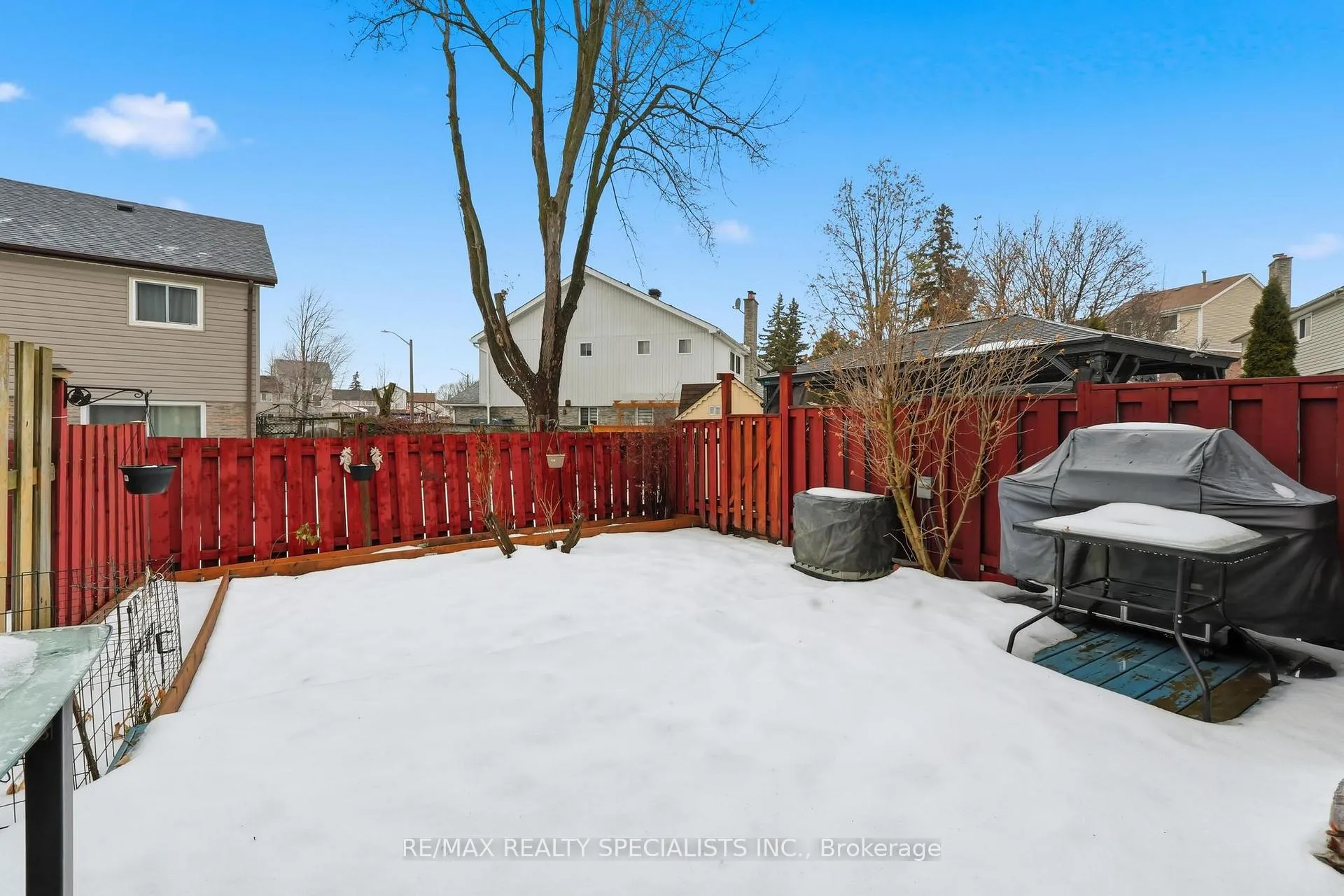 Photo 27 of 29 Fanshawe Drive, Brampton, Heart Lake West — HOMEH