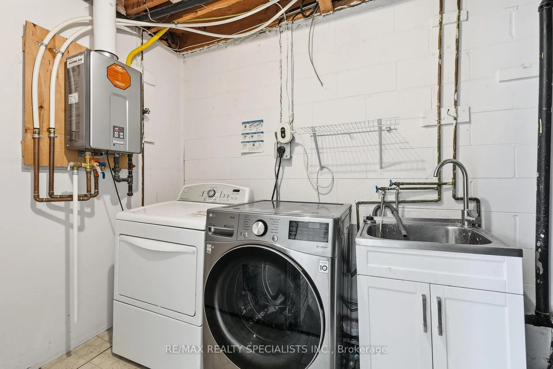 Photo 28 of 29 Fanshawe Drive, Brampton, Heart Lake West — HOMEH
