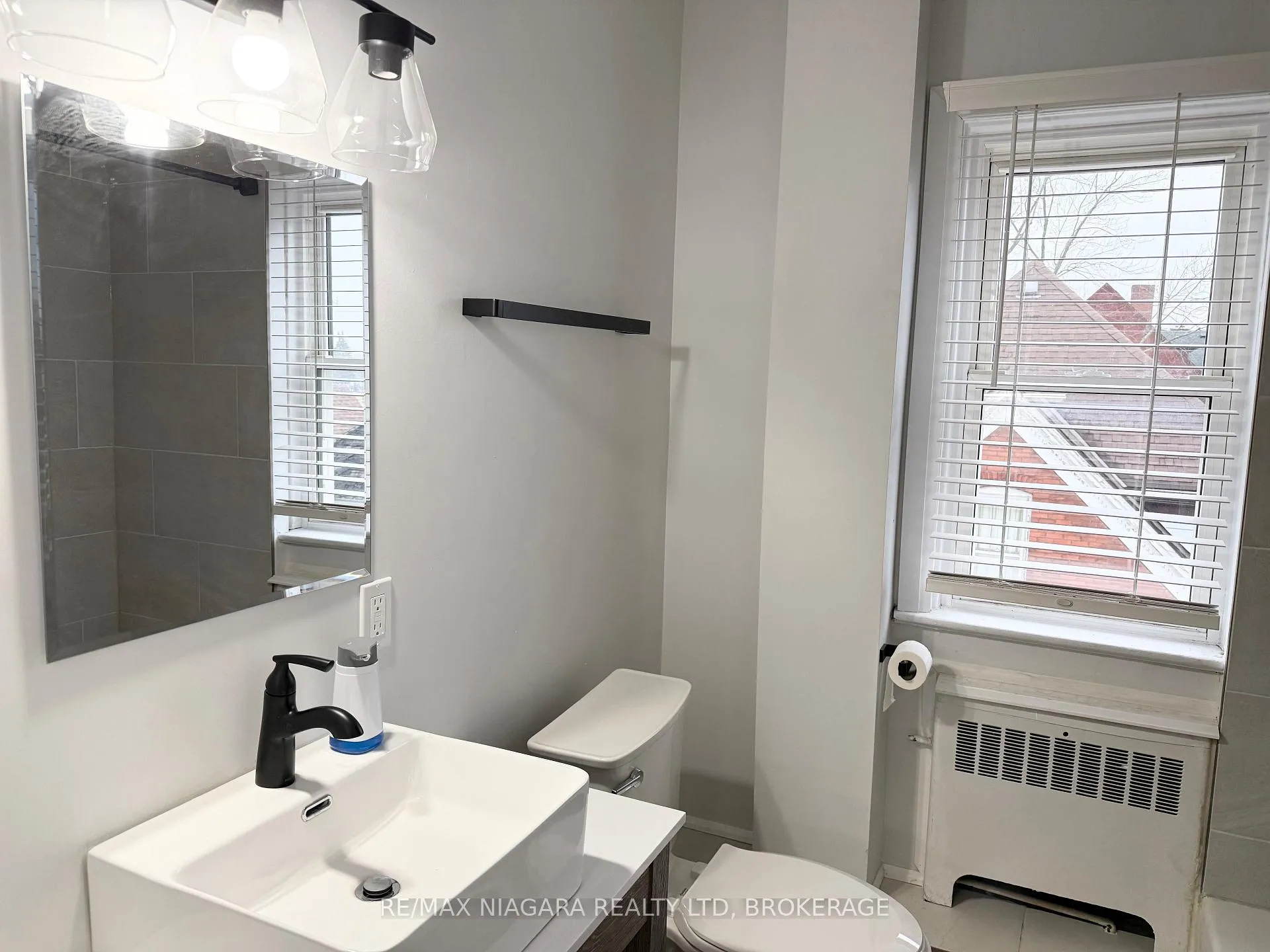 Photo 16 of Unit Unit 6, 4711 River Road, Niagara Falls, Downtown — HOMEH