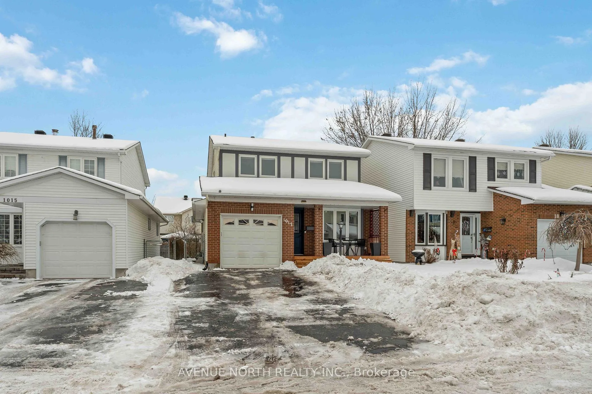 Photo 2 of 1017 Arrowhead Place, Ottawa, Convent Glen — HOMEH