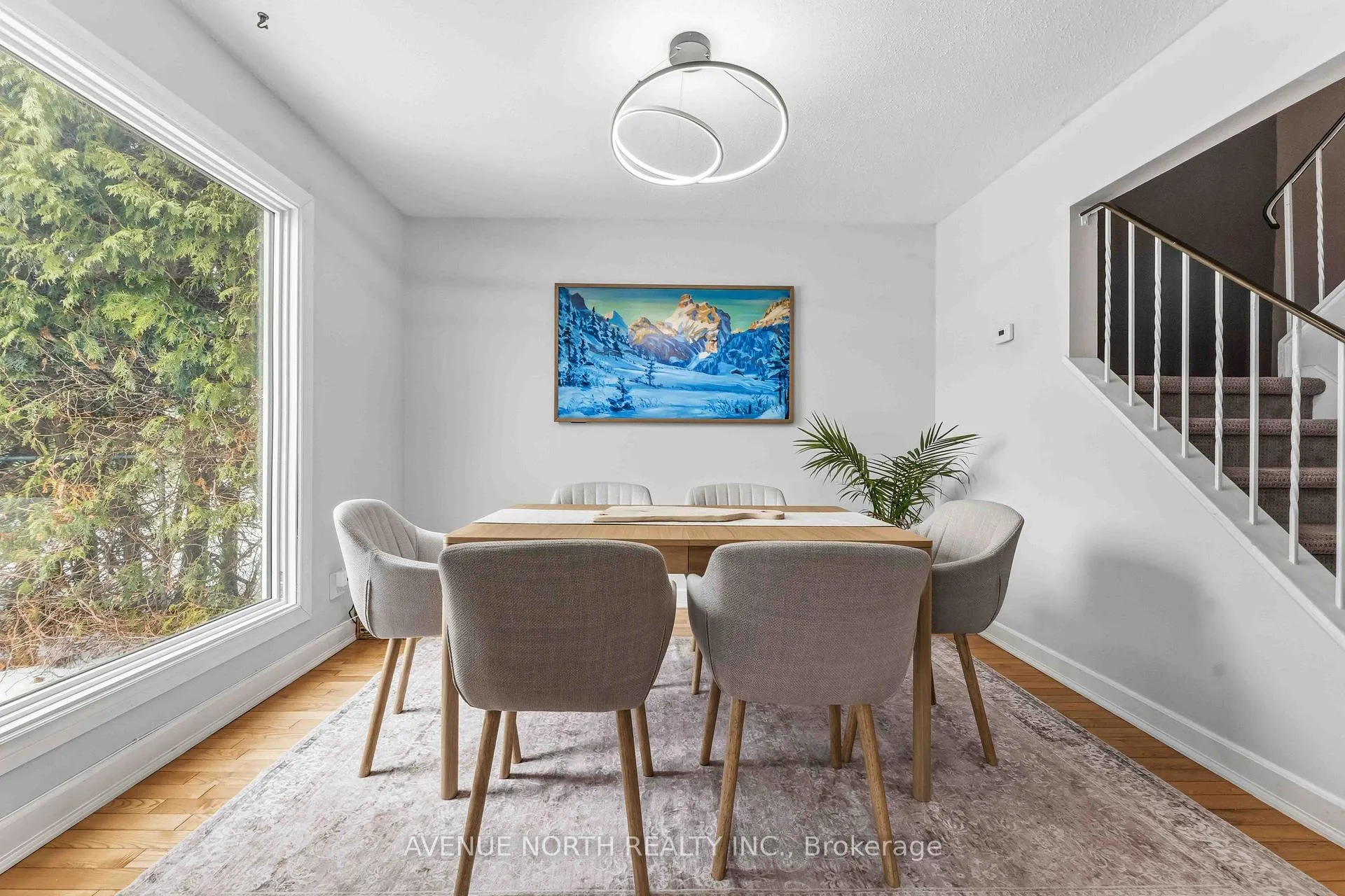 Photo 8 of 1017 Arrowhead Place, Ottawa, Convent Glen — HOMEH