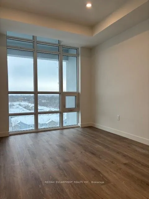 Photo 9 of Unit 704, 461 Green Road, Hamilton, Lakeshore — HOMEH