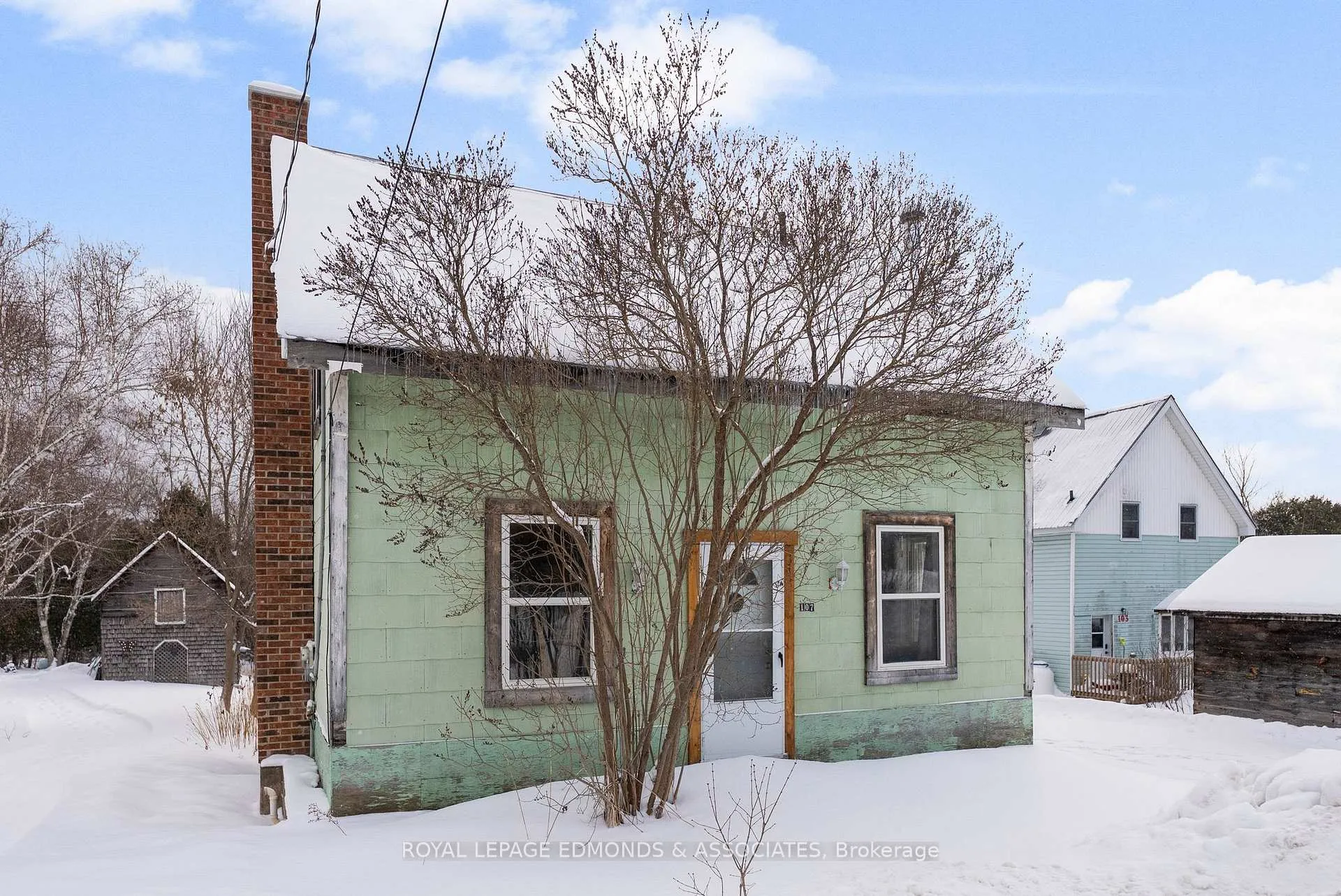Photo 3 of 107 Bonnechere Street E, Bonnechere Valley, Eganville/Bonnechere Twp — HOMEH