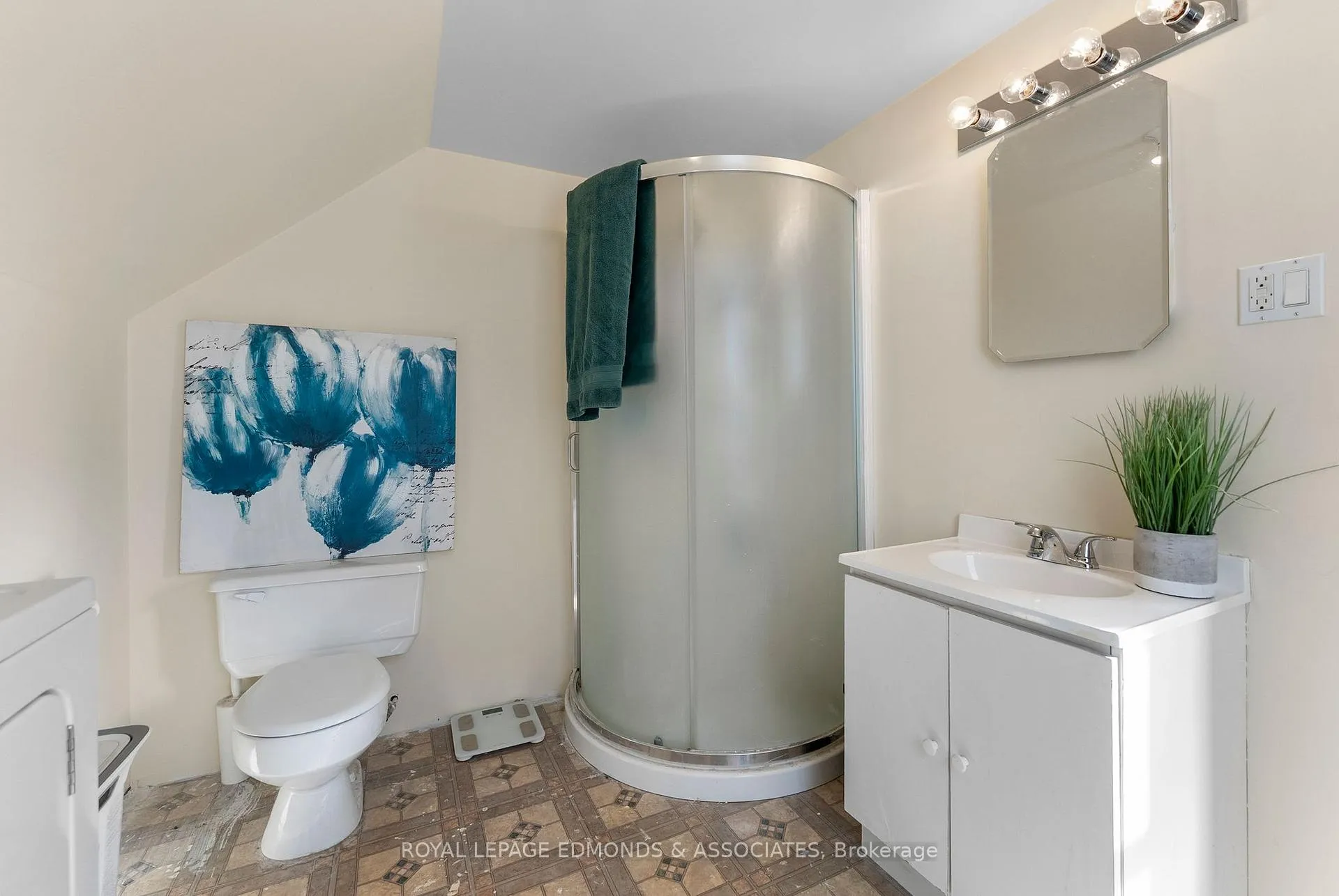 Photo 23 of 107 Bonnechere Street E, Bonnechere Valley, Eganville/Bonnechere Twp — HOMEH