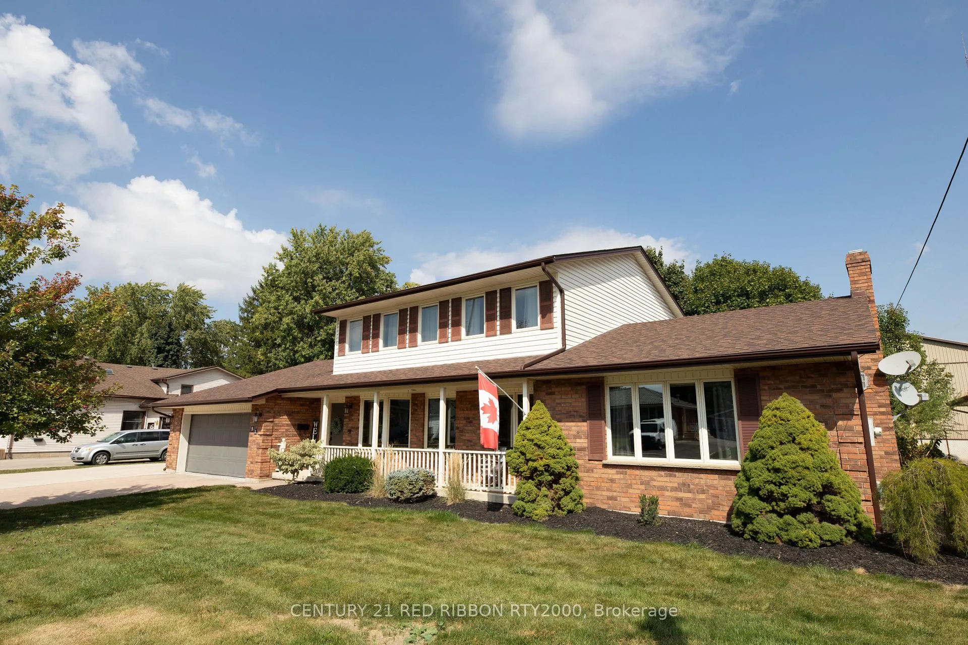 Photo 4 of 51 Queen Street, Strathroy-Caradoc, SE — HOMEH