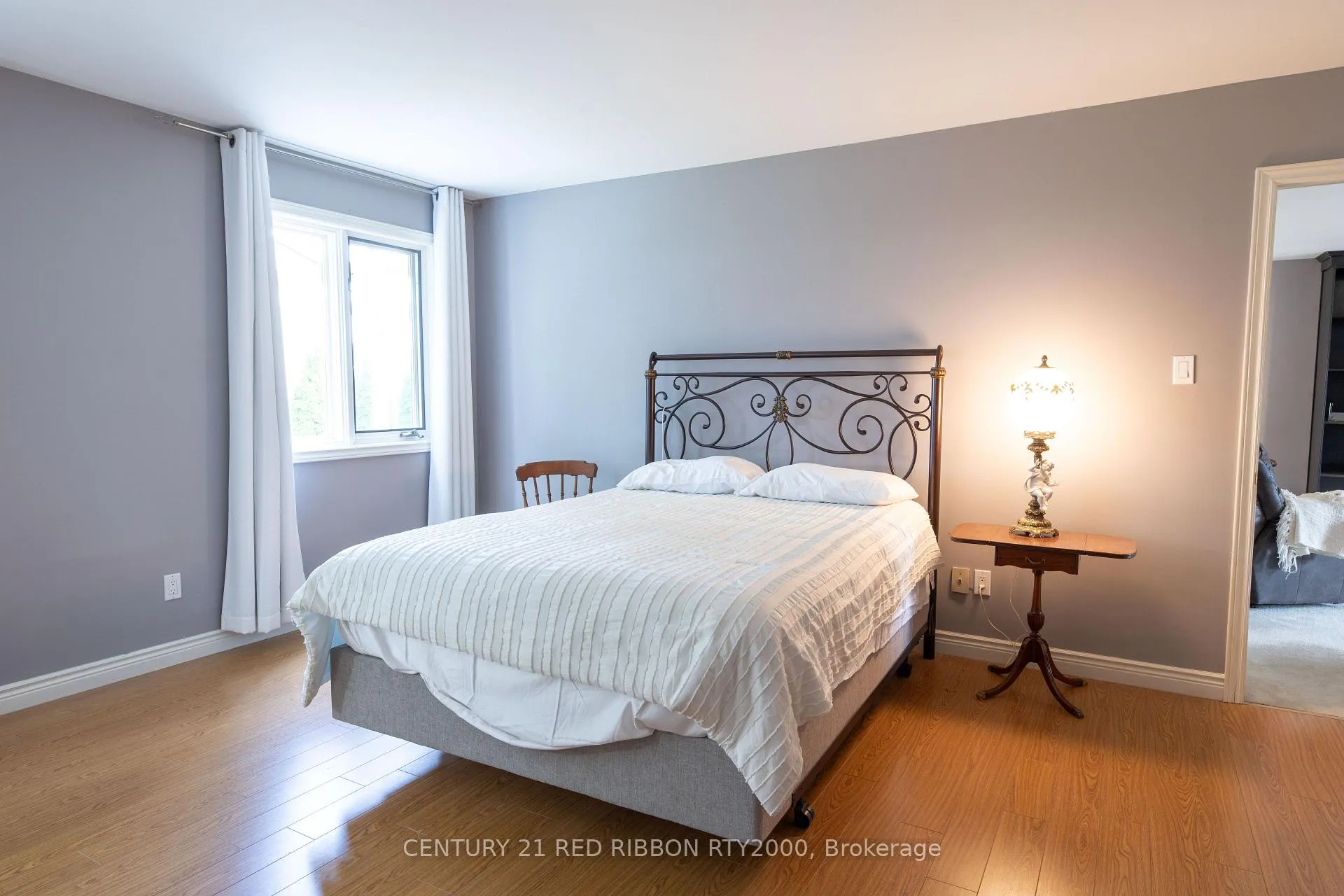 Photo 16 of 51 Queen Street, Strathroy-Caradoc, SE — HOMEH