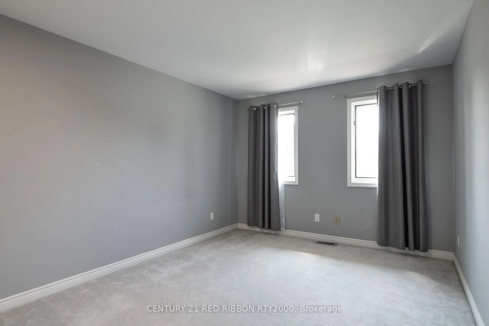 Photo 25 of 51 Queen Street, Strathroy-Caradoc, SE — HOMEH