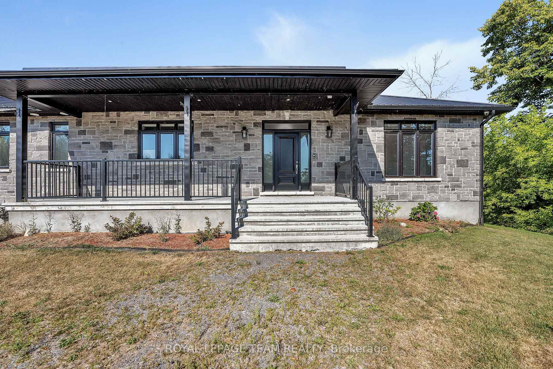 Photo 2 of 2500 Kearns Way, Ottawa, Osgoode Twp North of Reg Rd 6 — HOMEH
